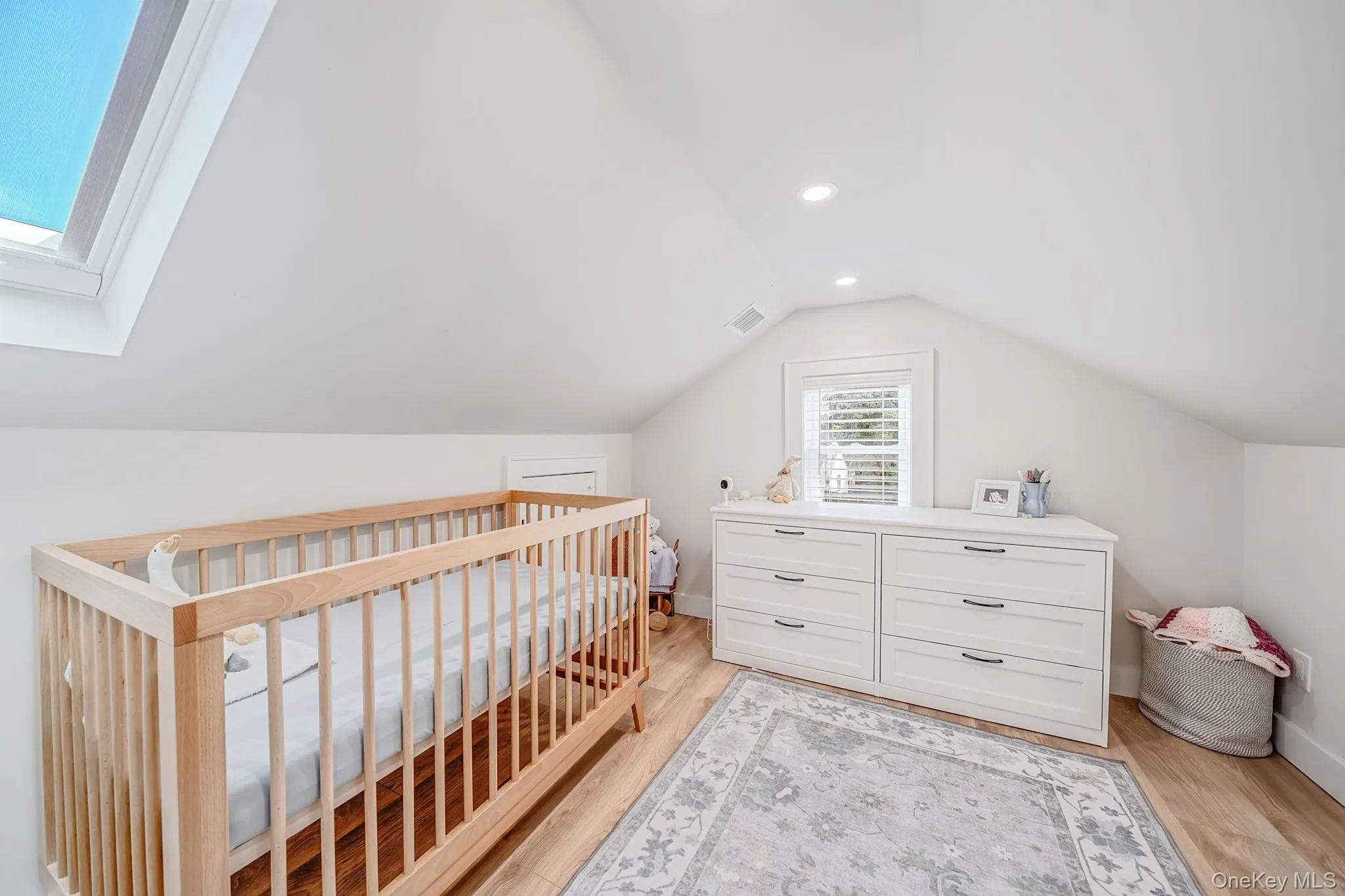 36 Mayflower Avenue, Smithtown, NY, 3 Bedrooms Bedrooms, 7 Rooms Rooms,1 BathroomBathrooms,Residential,For Rent,Mayflower,0,1036399 36 Mayflower Avenue, Smithtown, NY, 3 Bedrooms Bedrooms, 7 Rooms Rooms,1 BathroomBathrooms,Residential,For Rent,Mayflower,0,1036399