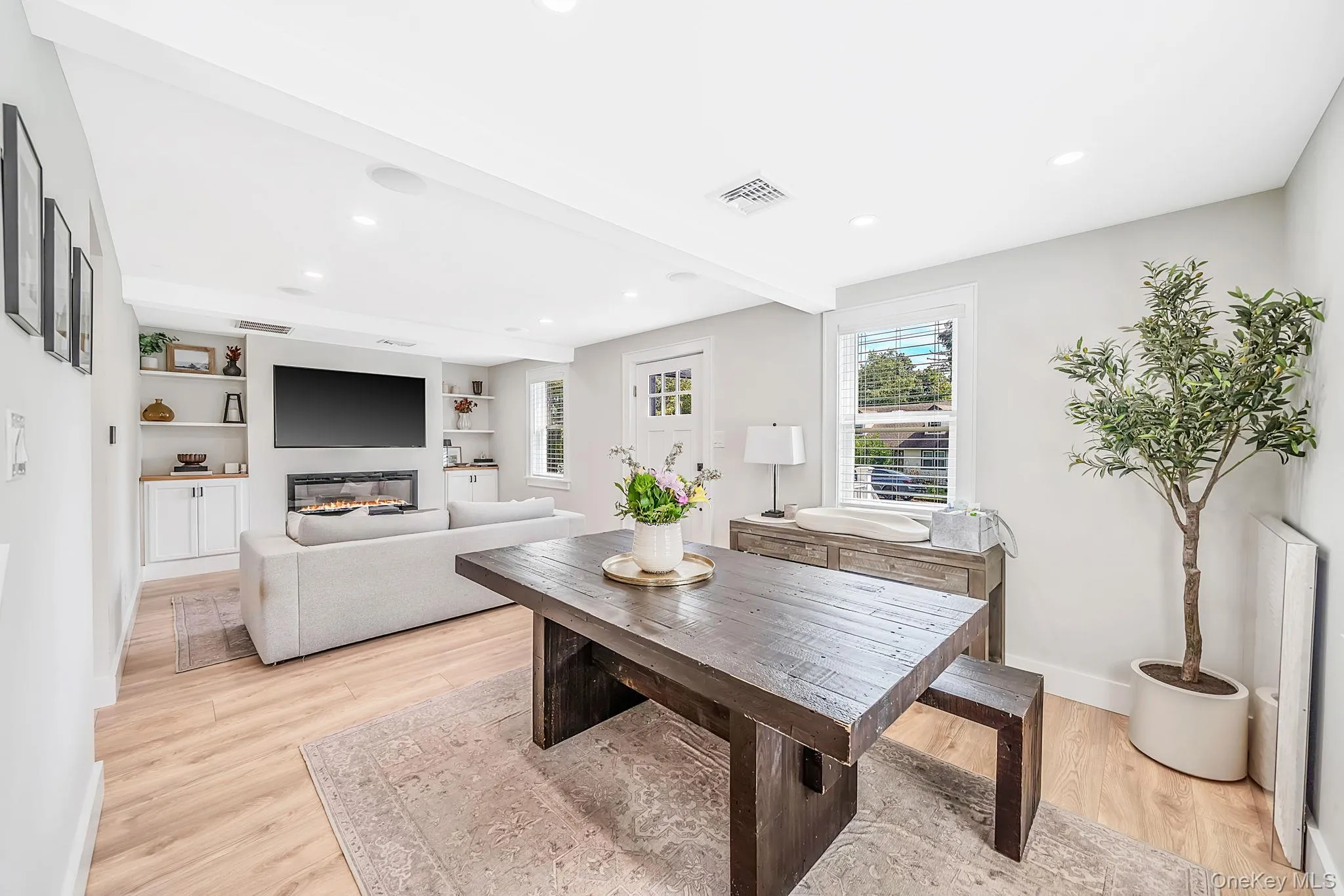 36 Mayflower Avenue, Smithtown, NY, 3 Bedrooms Bedrooms, 7 Rooms Rooms,1 BathroomBathrooms,Residential,For Rent,Mayflower,0,1036399 36 Mayflower Avenue, Smithtown, NY, 3 Bedrooms Bedrooms, 7 Rooms Rooms,1 BathroomBathrooms,Residential,For Rent,Mayflower,0,1036399