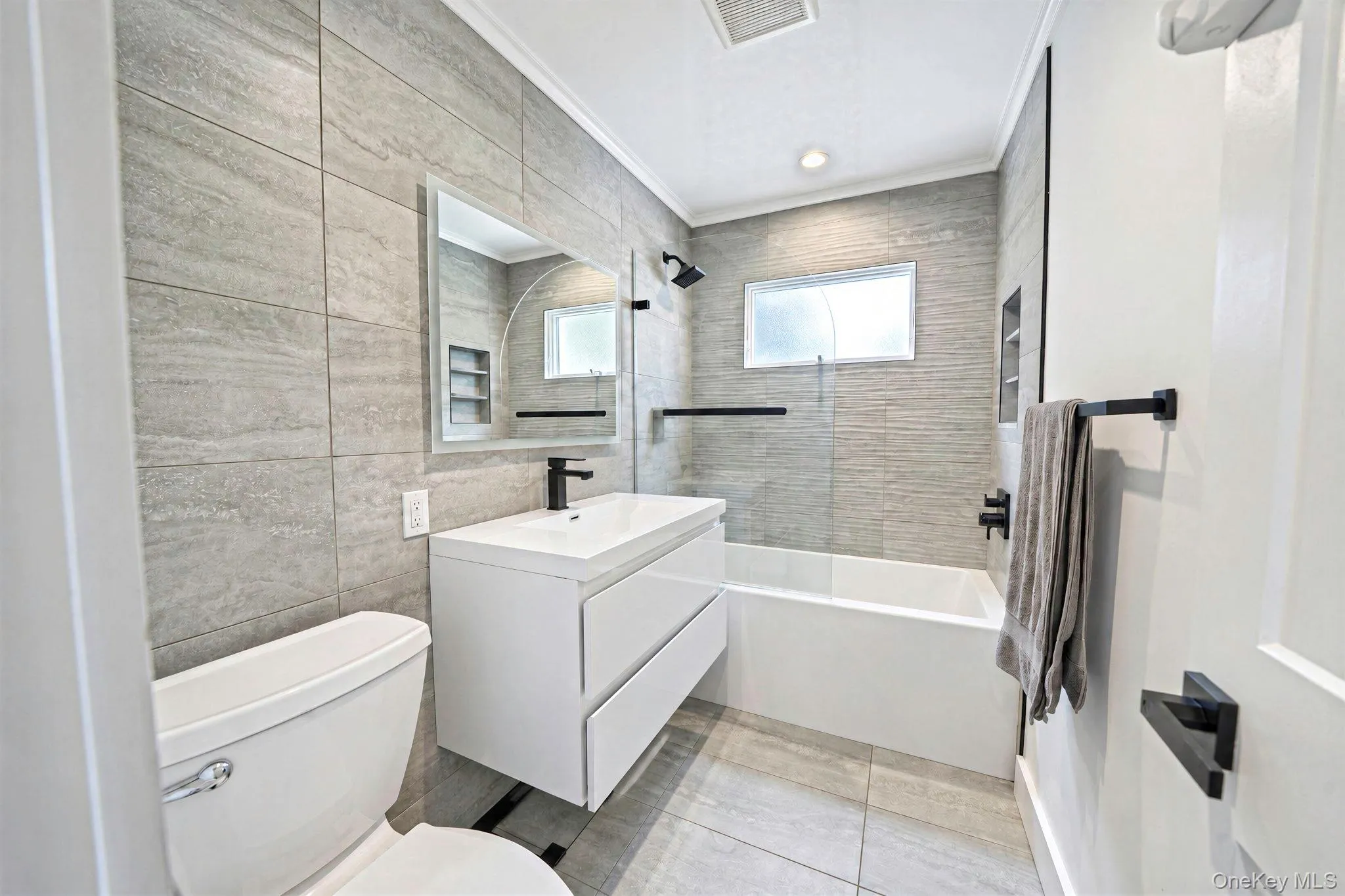 36 Mayflower Avenue, Smithtown, NY, 3 Bedrooms Bedrooms, 7 Rooms Rooms,1 BathroomBathrooms,Residential,For Rent,Mayflower,0,1036399 36 Mayflower Avenue, Smithtown, NY, 3 Bedrooms Bedrooms, 7 Rooms Rooms,1 BathroomBathrooms,Residential,For Rent,Mayflower,0,1036399