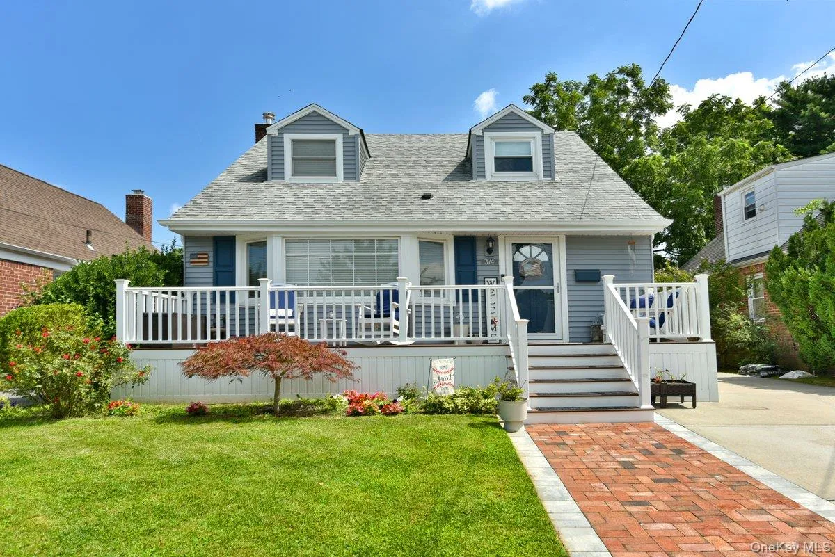 374 Andrews Road, North Hempstead, NY, 3 Bedrooms Bedrooms, 7 Rooms Rooms,1 BathroomBathrooms,Residential,For Rent,Andrews,0,1036400 374 Andrews Road, North Hempstead, NY, 3 Bedrooms Bedrooms, 7 Rooms Rooms,1 BathroomBathrooms,Residential,For Rent,Andrews,0,1036400