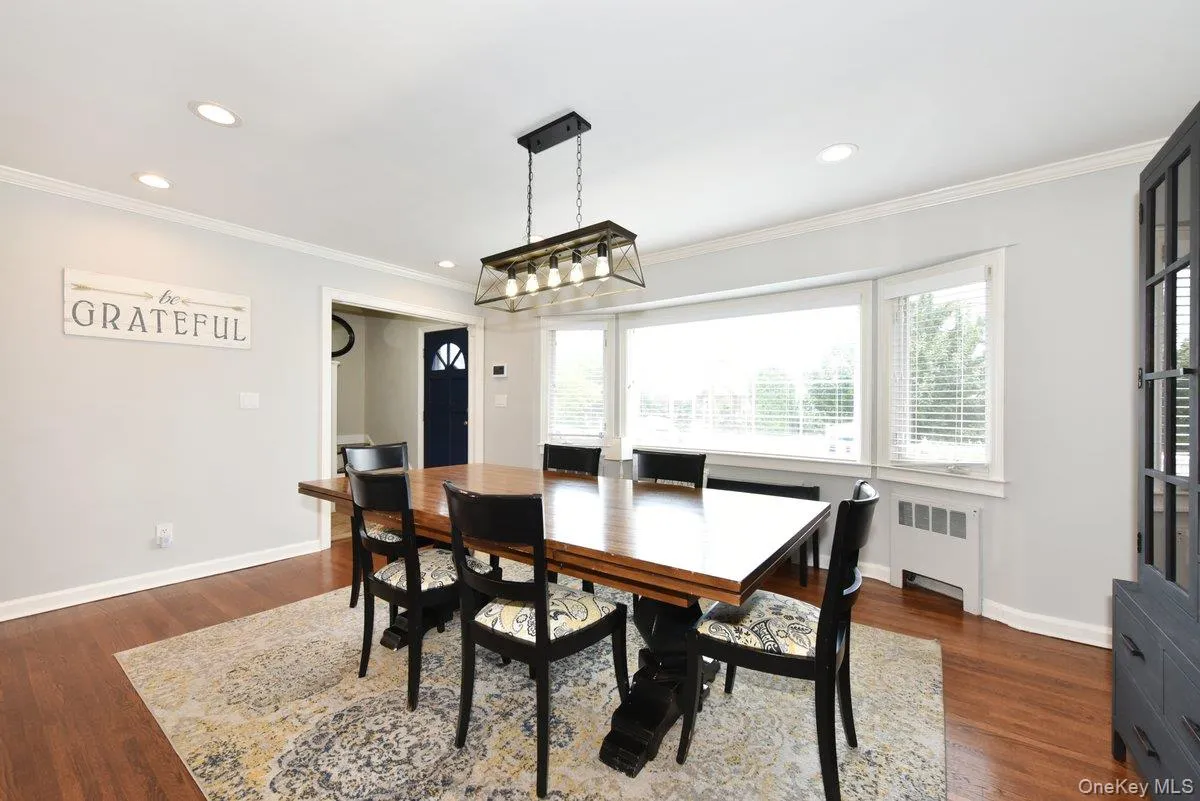 374 Andrews Road, North Hempstead, NY, 3 Bedrooms Bedrooms, 7 Rooms Rooms,1 BathroomBathrooms,Residential,For Rent,Andrews,0,1036400 374 Andrews Road, North Hempstead, NY, 3 Bedrooms Bedrooms, 7 Rooms Rooms,1 BathroomBathrooms,Residential,For Rent,Andrews,0,1036400
