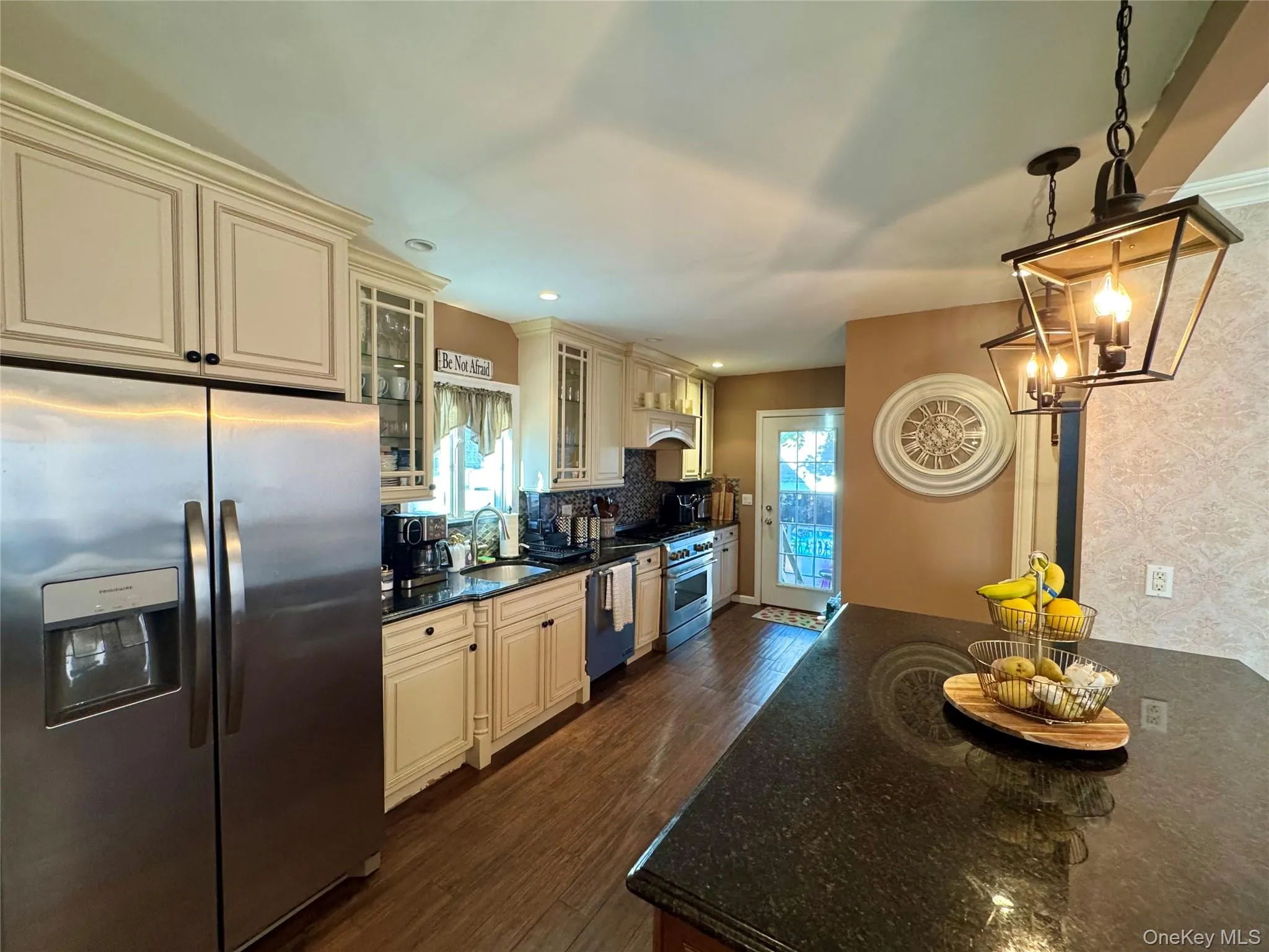 524 Beach 133rd Street, New York, NY, 3 Bedrooms Bedrooms, 8 Rooms Rooms,2 BathroomsBathrooms,Residential,For Rent,Beach 133rd,0,1036401 524 Beach 133rd Street, New York, NY, 3 Bedrooms Bedrooms, 8 Rooms Rooms,2 BathroomsBathrooms,Residential,For Rent,Beach 133rd,0,1036401