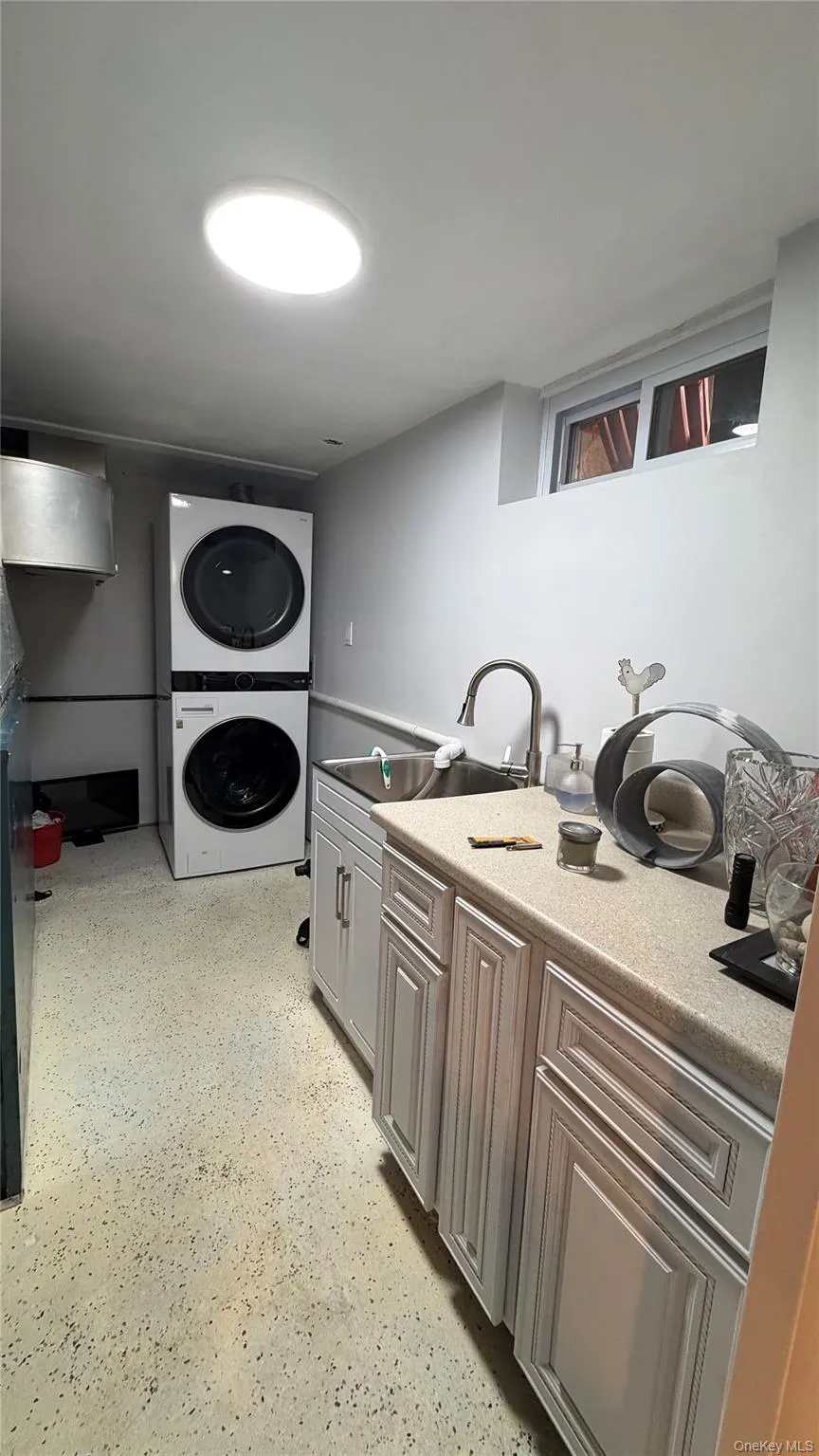 271 Terry Road, Smithtown, NY, 3 Bedrooms Bedrooms, 7 Rooms Rooms,2 BathroomsBathrooms,Residential,For Rent,Terry,0,1036406 271 Terry Road, Smithtown, NY, 3 Bedrooms Bedrooms, 7 Rooms Rooms,2 BathroomsBathrooms,Residential,For Rent,Terry,0,1036406