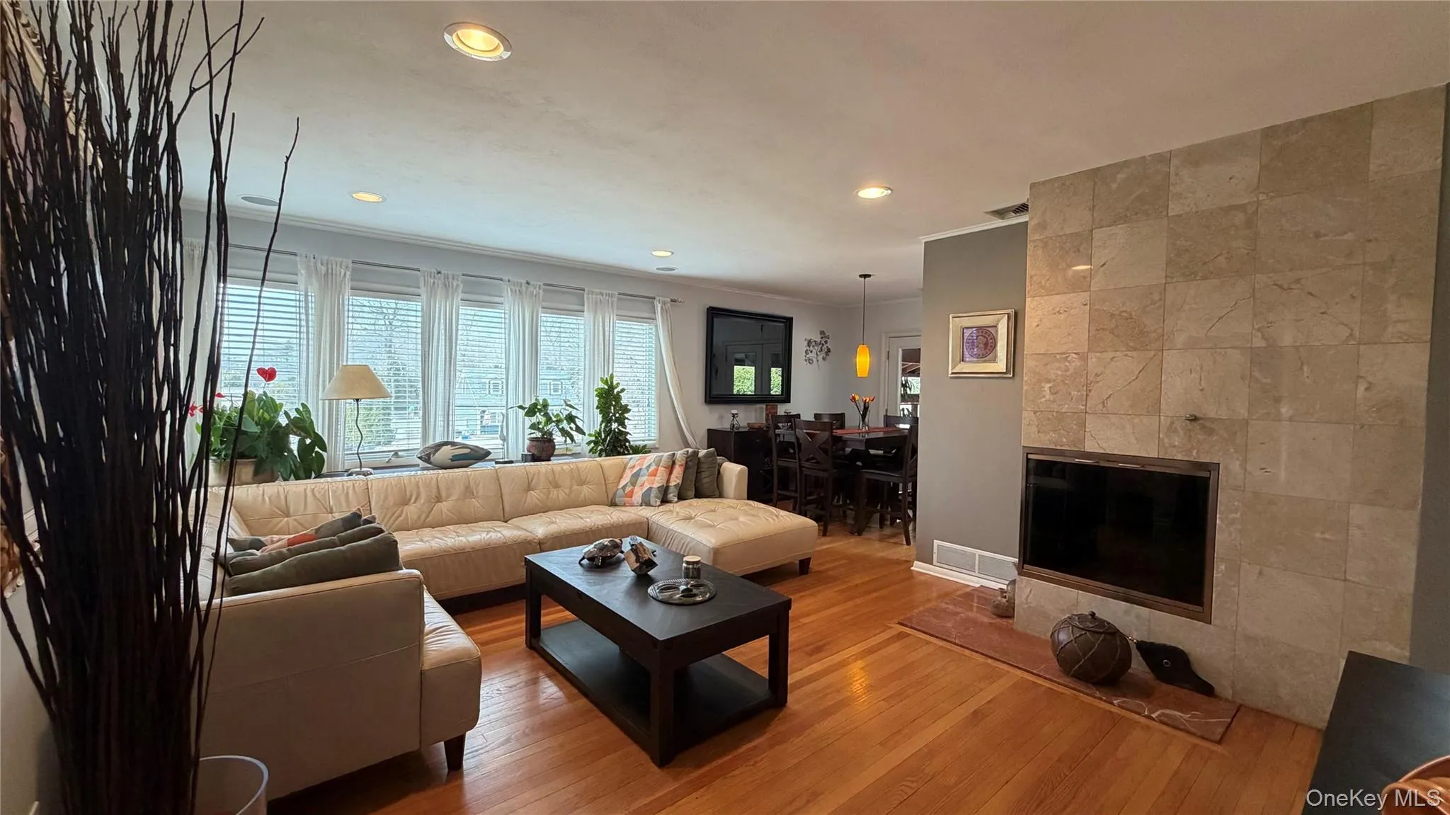 271 Terry Road, Smithtown, NY, 3 Bedrooms Bedrooms, 7 Rooms Rooms,2 BathroomsBathrooms,Residential,For Rent,Terry,0,1036406 271 Terry Road, Smithtown, NY, 3 Bedrooms Bedrooms, 7 Rooms Rooms,2 BathroomsBathrooms,Residential,For Rent,Terry,0,1036406