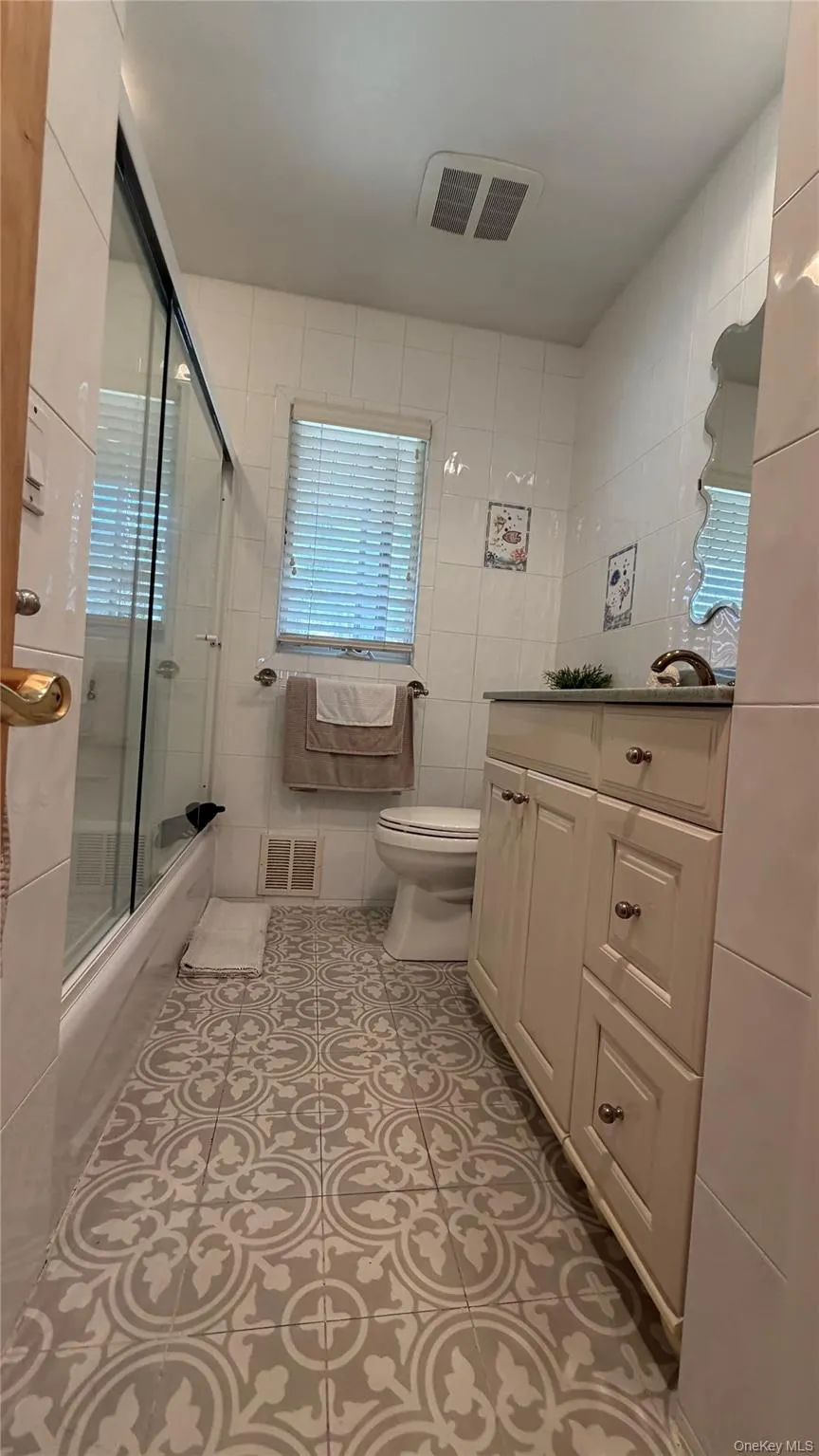 271 Terry Road, Smithtown, NY, 3 Bedrooms Bedrooms, 7 Rooms Rooms,2 BathroomsBathrooms,Residential,For Rent,Terry,0,1036406 271 Terry Road, Smithtown, NY, 3 Bedrooms Bedrooms, 7 Rooms Rooms,2 BathroomsBathrooms,Residential,For Rent,Terry,0,1036406