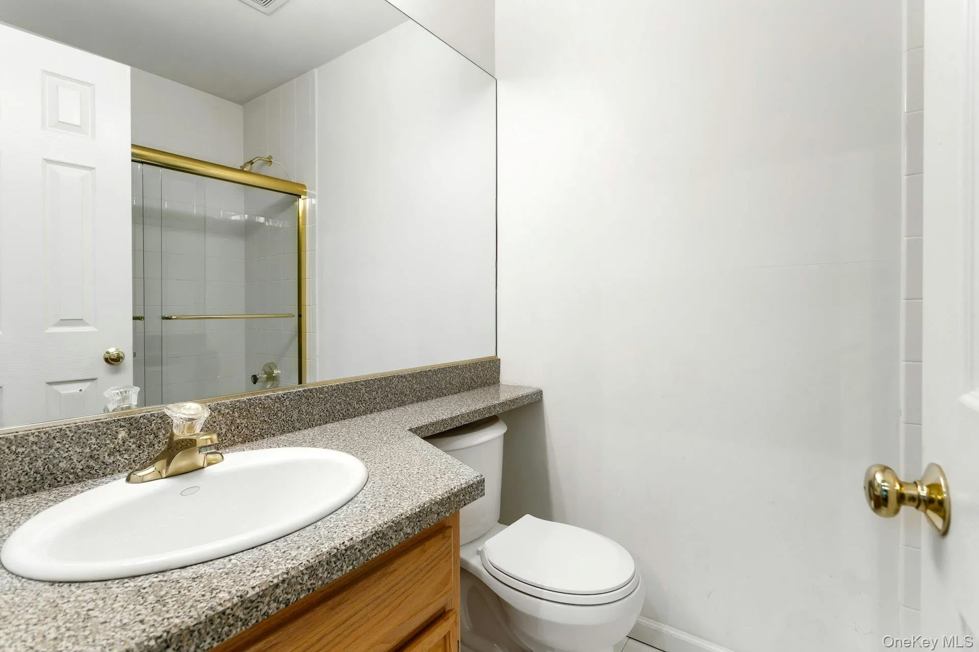 19 Pondview Lane, Yonkers, NY, 2 Bedrooms Bedrooms, 7 Rooms Rooms,2 BathroomsBathrooms,Residential,For Rent,Pondview,0,1036408 19 Pondview Lane, Yonkers, NY, 2 Bedrooms Bedrooms, 7 Rooms Rooms,2 BathroomsBathrooms,Residential,For Rent,Pondview,0,1036408