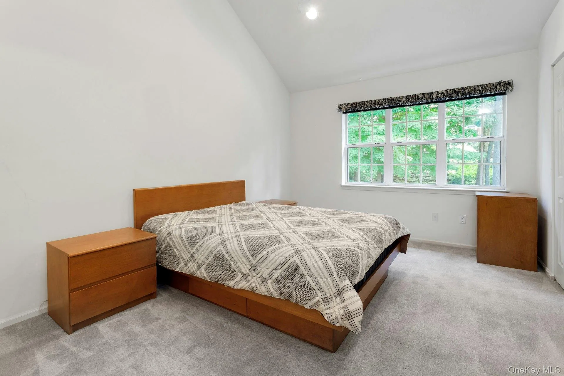 19 Pondview Lane, Yonkers, NY, 2 Bedrooms Bedrooms, 7 Rooms Rooms,2 BathroomsBathrooms,Residential,For Rent,Pondview,0,1036408 19 Pondview Lane, Yonkers, NY, 2 Bedrooms Bedrooms, 7 Rooms Rooms,2 BathroomsBathrooms,Residential,For Rent,Pondview,0,1036408