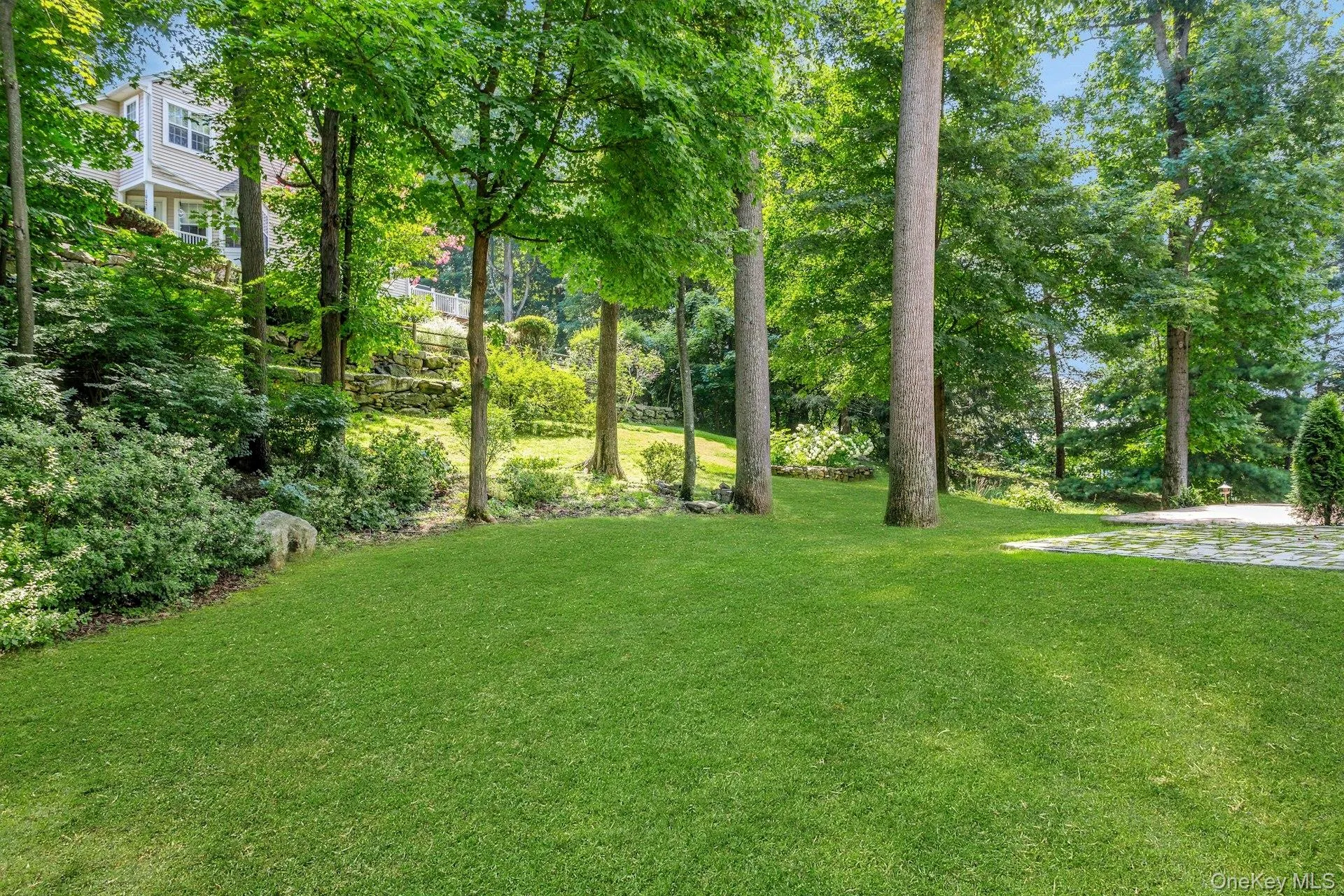 19 Pondview Lane, Yonkers, NY, 2 Bedrooms Bedrooms, 7 Rooms Rooms,2 BathroomsBathrooms,Residential,For Rent,Pondview,0,1036408 19 Pondview Lane, Yonkers, NY, 2 Bedrooms Bedrooms, 7 Rooms Rooms,2 BathroomsBathrooms,Residential,For Rent,Pondview,0,1036408