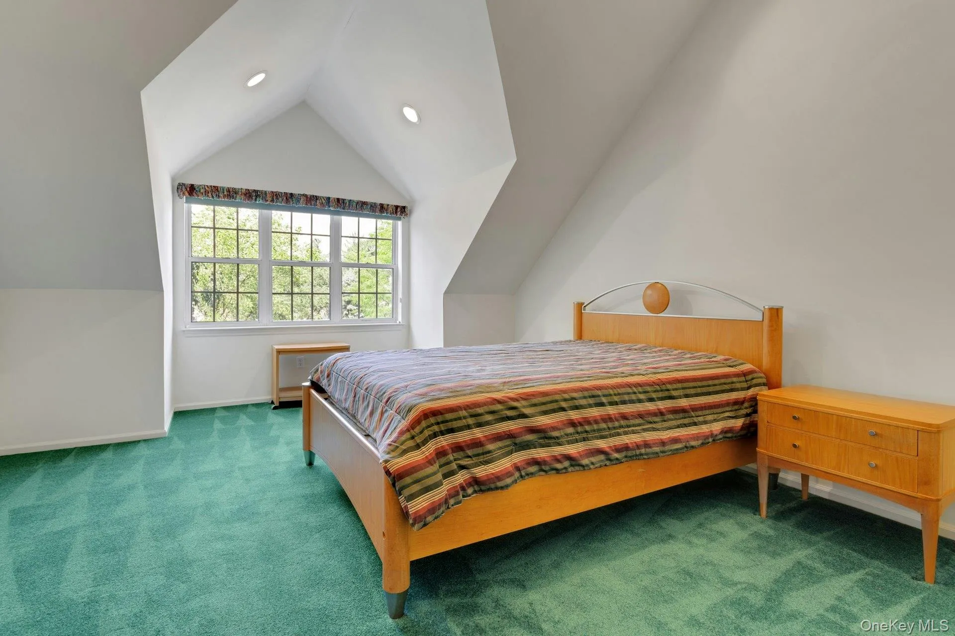 19 Pondview Lane, Yonkers, NY, 2 Bedrooms Bedrooms, 7 Rooms Rooms,2 BathroomsBathrooms,Residential,For Rent,Pondview,0,1036408 19 Pondview Lane, Yonkers, NY, 2 Bedrooms Bedrooms, 7 Rooms Rooms,2 BathroomsBathrooms,Residential,For Rent,Pondview,0,1036408