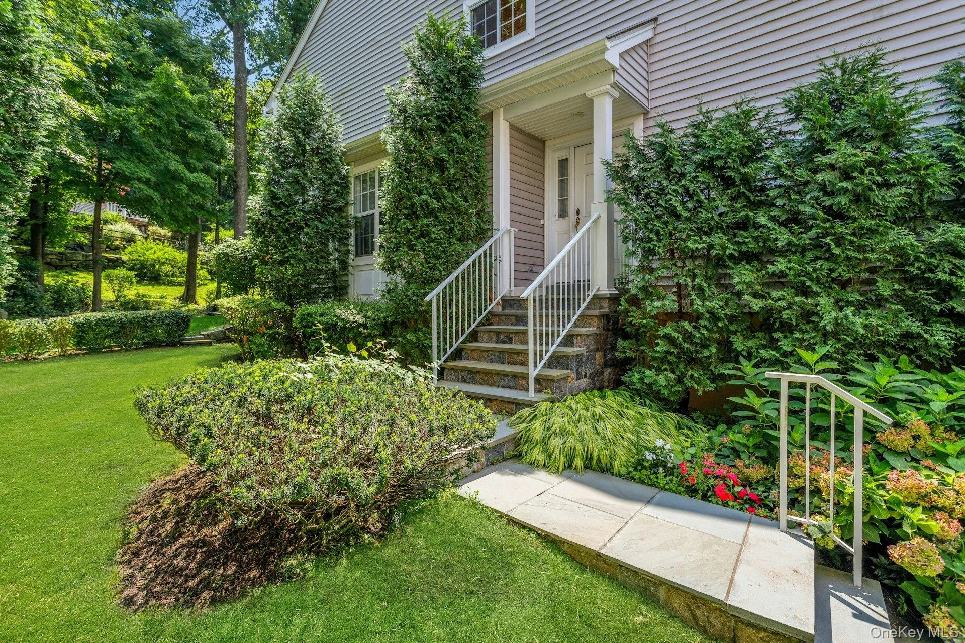 19 Pondview Lane, Yonkers, NY, 2 Bedrooms Bedrooms, 7 Rooms Rooms,2 BathroomsBathrooms,Residential,For Rent,Pondview,0,1036408 19 Pondview Lane, Yonkers, NY, 2 Bedrooms Bedrooms, 7 Rooms Rooms,2 BathroomsBathrooms,Residential,For Rent,Pondview,0,1036408