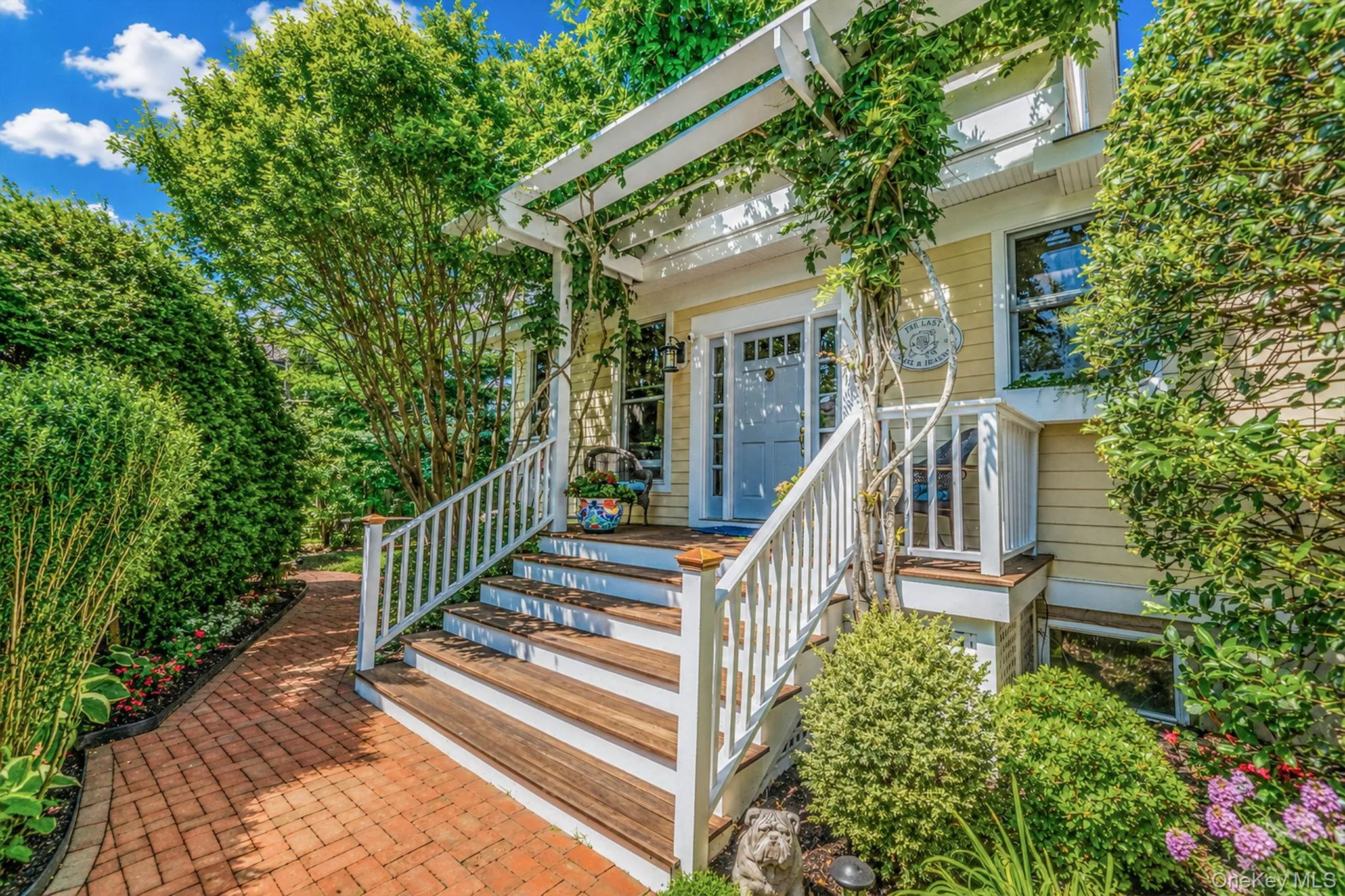 8 Jackson Avenue, Southampton, NY, 4 Bedrooms Bedrooms, 8 Rooms Rooms,4 BathroomsBathrooms,Residential,For Rent,Jackson,0,1036409 8 Jackson Avenue, Southampton, NY, 4 Bedrooms Bedrooms, 8 Rooms Rooms,4 BathroomsBathrooms,Residential,For Rent,Jackson,0,1036409