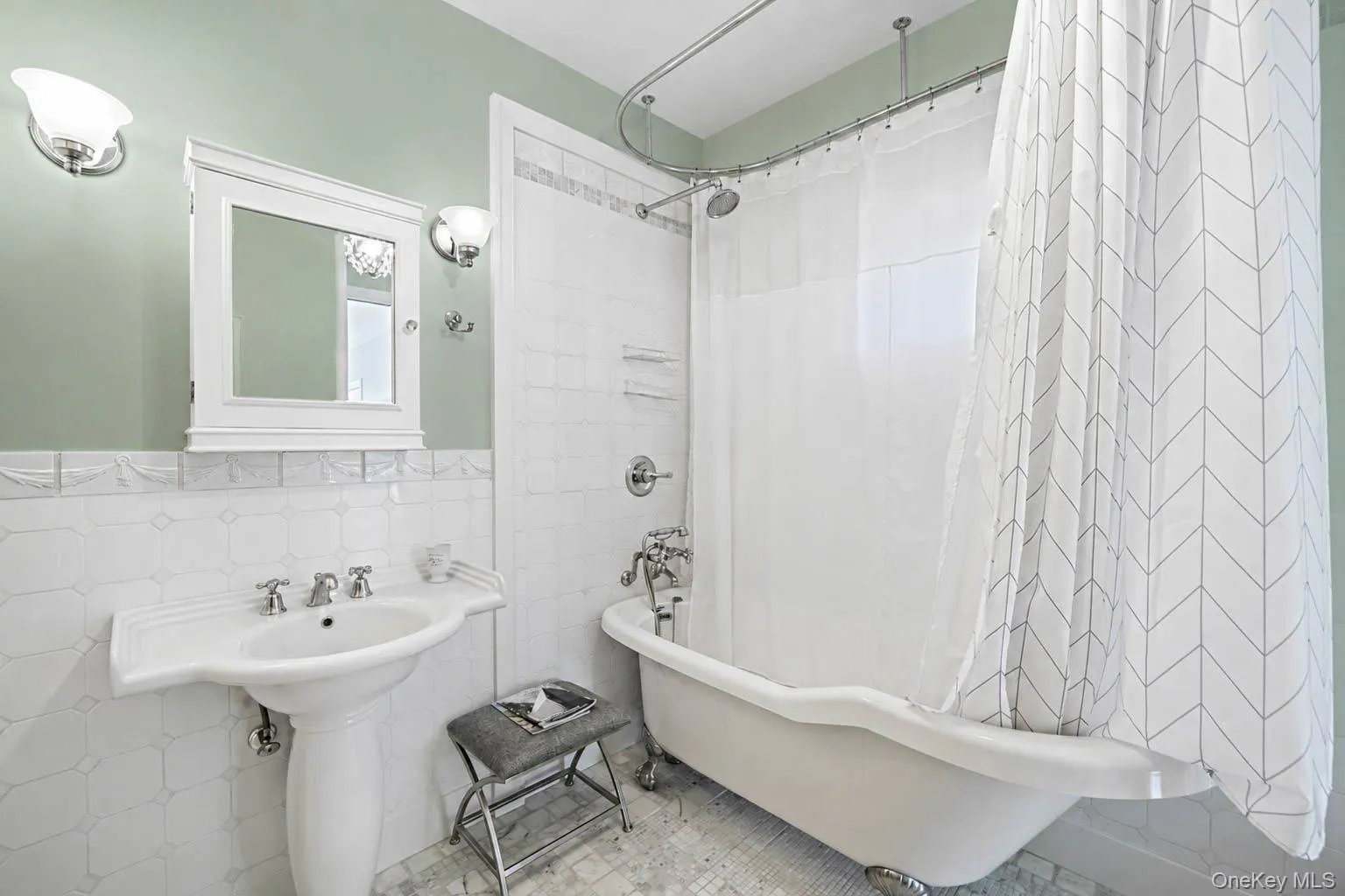 2nd level Full Bath 2nd level Full Bath