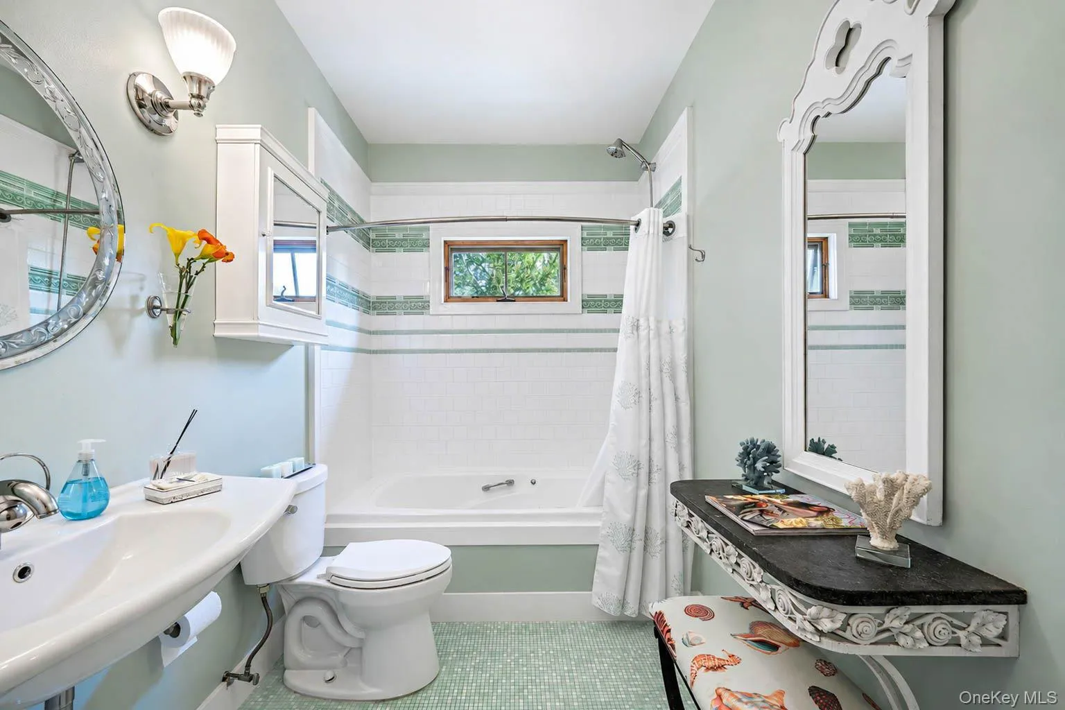 Full bath located on the Main Level Full bath located on the Main Level