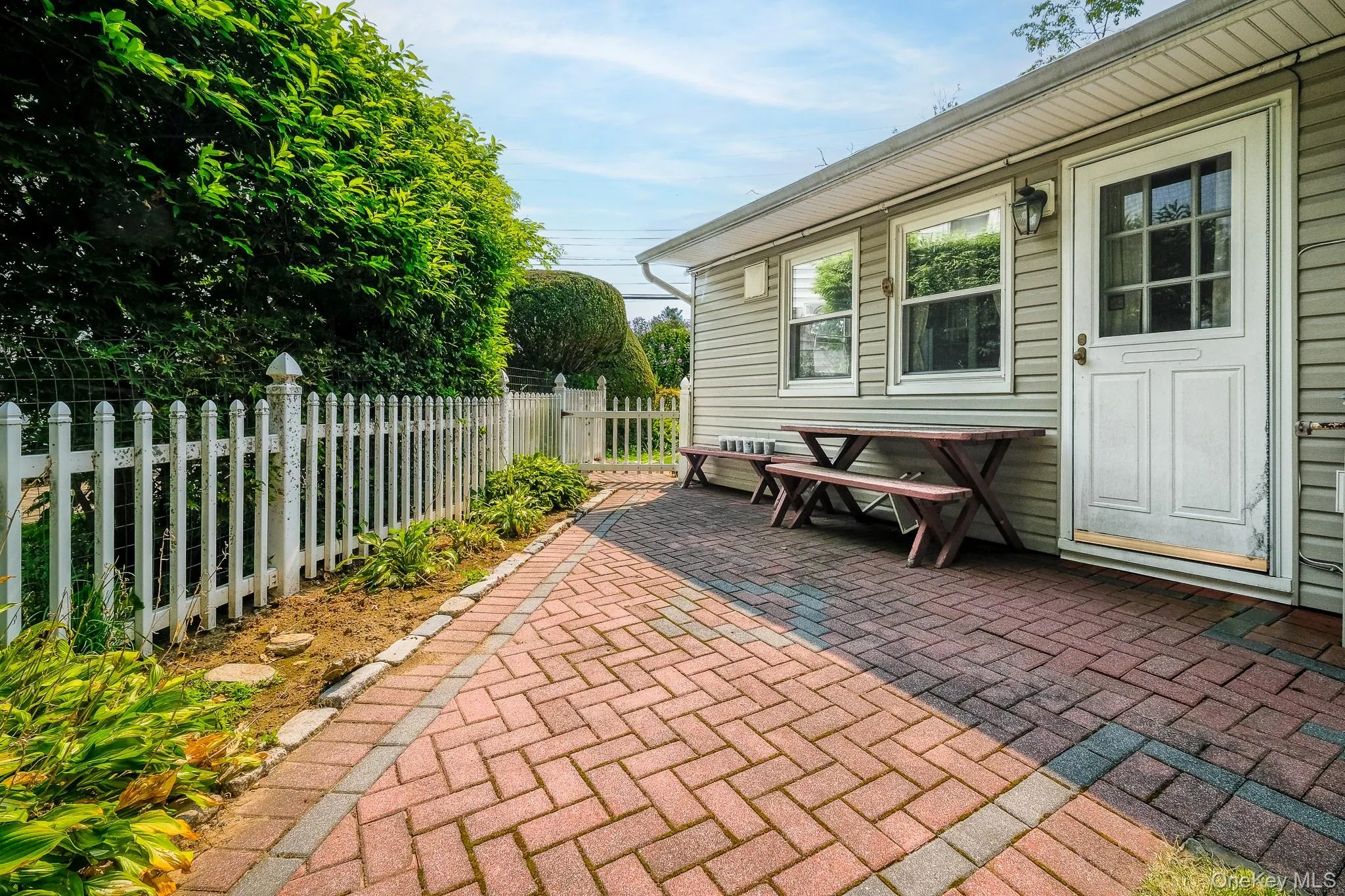 121 Windermere Drive, Yonkers, NY, 3 Bedrooms Bedrooms, 6 Rooms Rooms,1 BathroomBathrooms,Residential,For Rent,Windermere,0,1036420 121 Windermere Drive, Yonkers, NY, 3 Bedrooms Bedrooms, 6 Rooms Rooms,1 BathroomBathrooms,Residential,For Rent,Windermere,0,1036420