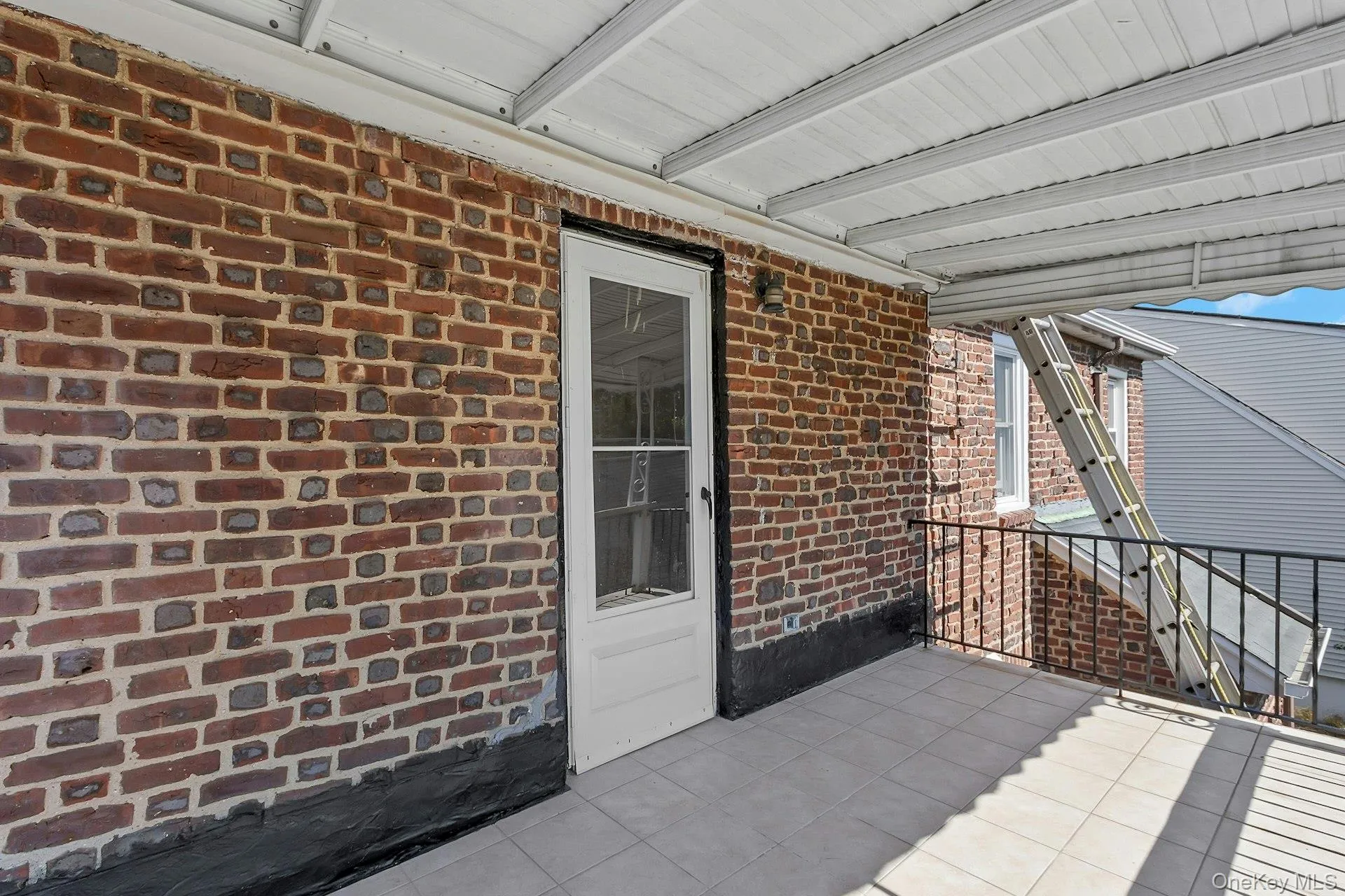 64 Lyons Road, Eastchester, NY, 4 Bedrooms Bedrooms, 6 Rooms Rooms,1 BathroomBathrooms,Residential Lease,For Rent,Lyons,0,1036421 64 Lyons Road, Eastchester, NY, 4 Bedrooms Bedrooms, 6 Rooms Rooms,1 BathroomBathrooms,Residential Lease,For Rent,Lyons,0,1036421