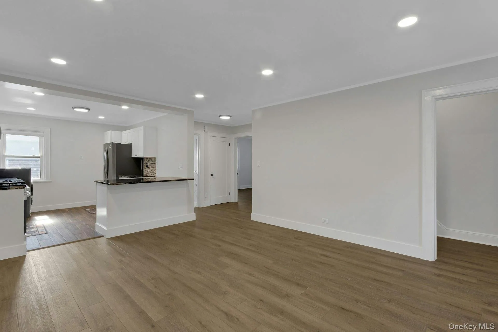 64 Lyons Road, Eastchester, NY, 4 Bedrooms Bedrooms, 6 Rooms Rooms,1 BathroomBathrooms,Residential Lease,For Rent,Lyons,0,1036421 64 Lyons Road, Eastchester, NY, 4 Bedrooms Bedrooms, 6 Rooms Rooms,1 BathroomBathrooms,Residential Lease,For Rent,Lyons,0,1036421