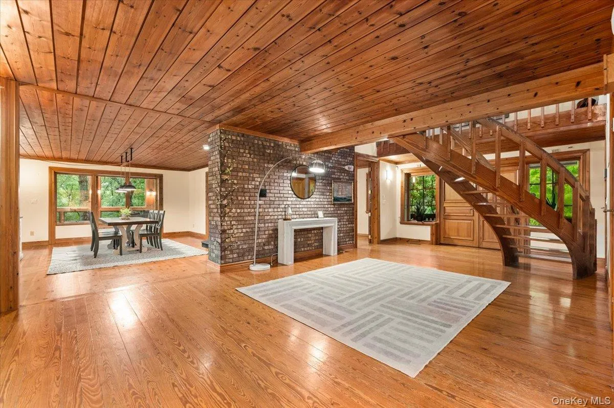 View toward dining room. View toward dining room.