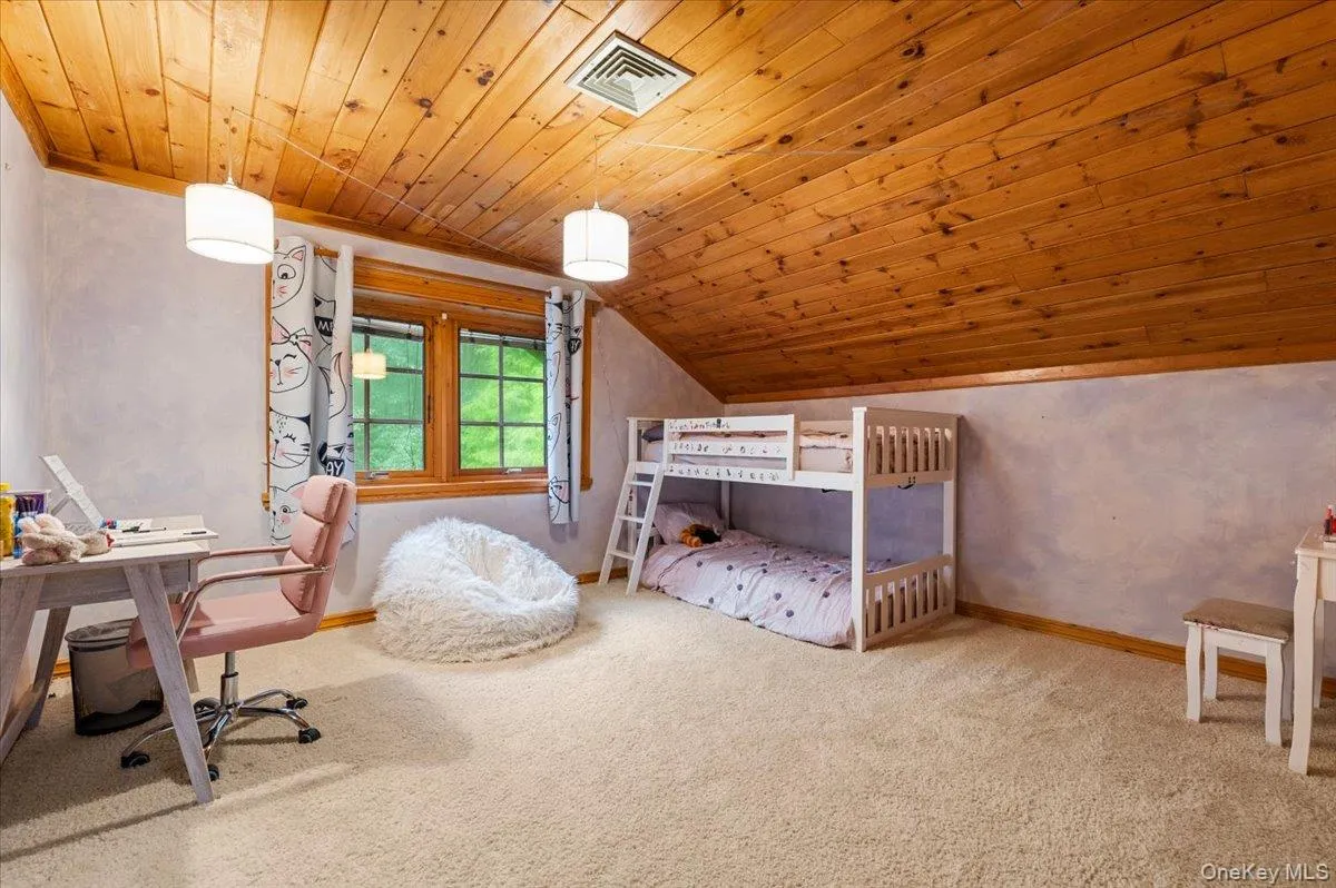 Third bedroom. Third bedroom.