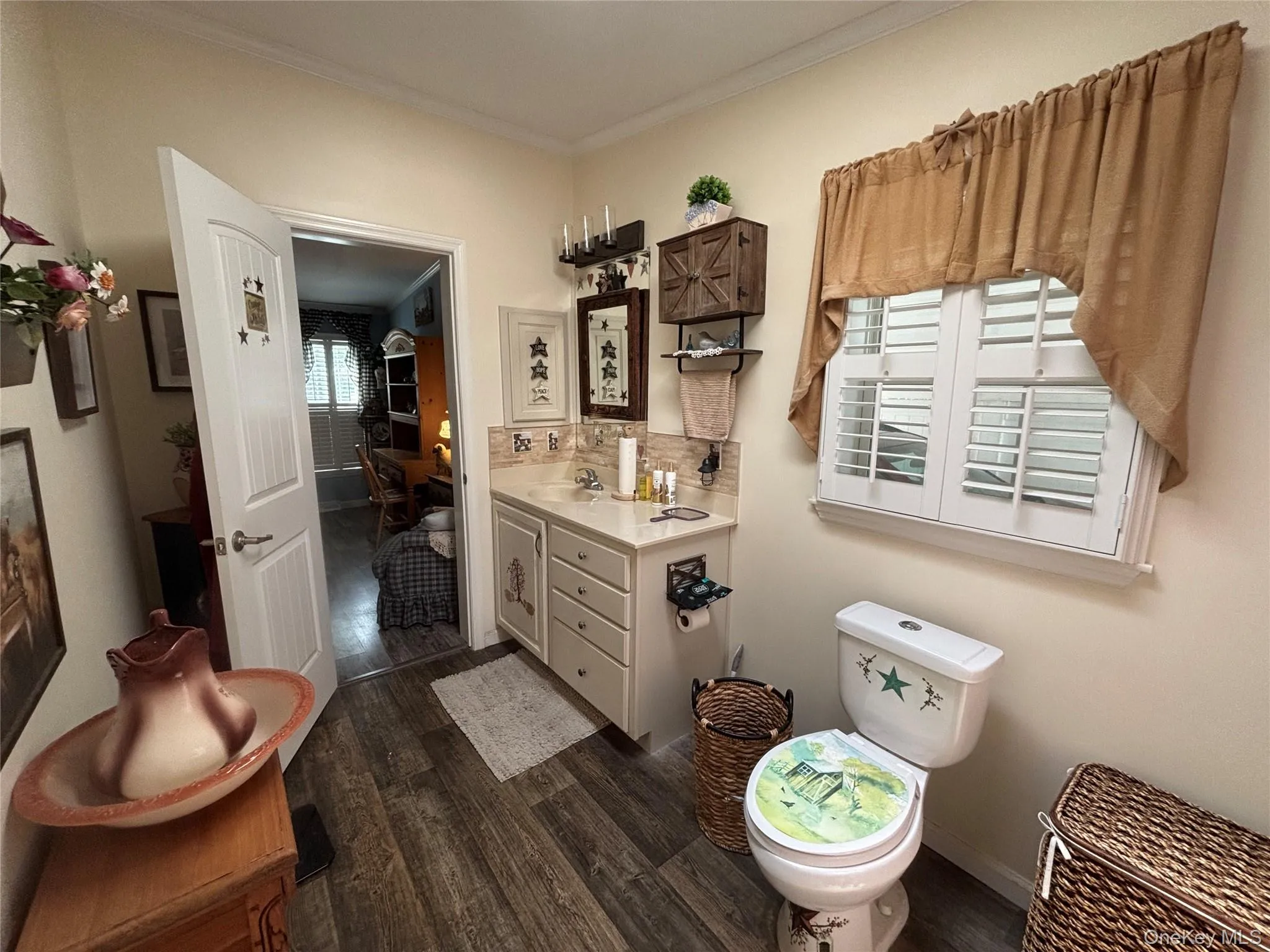 1661 Old Country Road, Riverhead, NY, 2 Bedrooms Bedrooms, 8 Rooms Rooms,2 BathroomsBathrooms,Residential,For Rent,Old Country,0,1036429 1661 Old Country Road, Riverhead, NY, 2 Bedrooms Bedrooms, 8 Rooms Rooms,2 BathroomsBathrooms,Residential,For Rent,Old Country,0,1036429