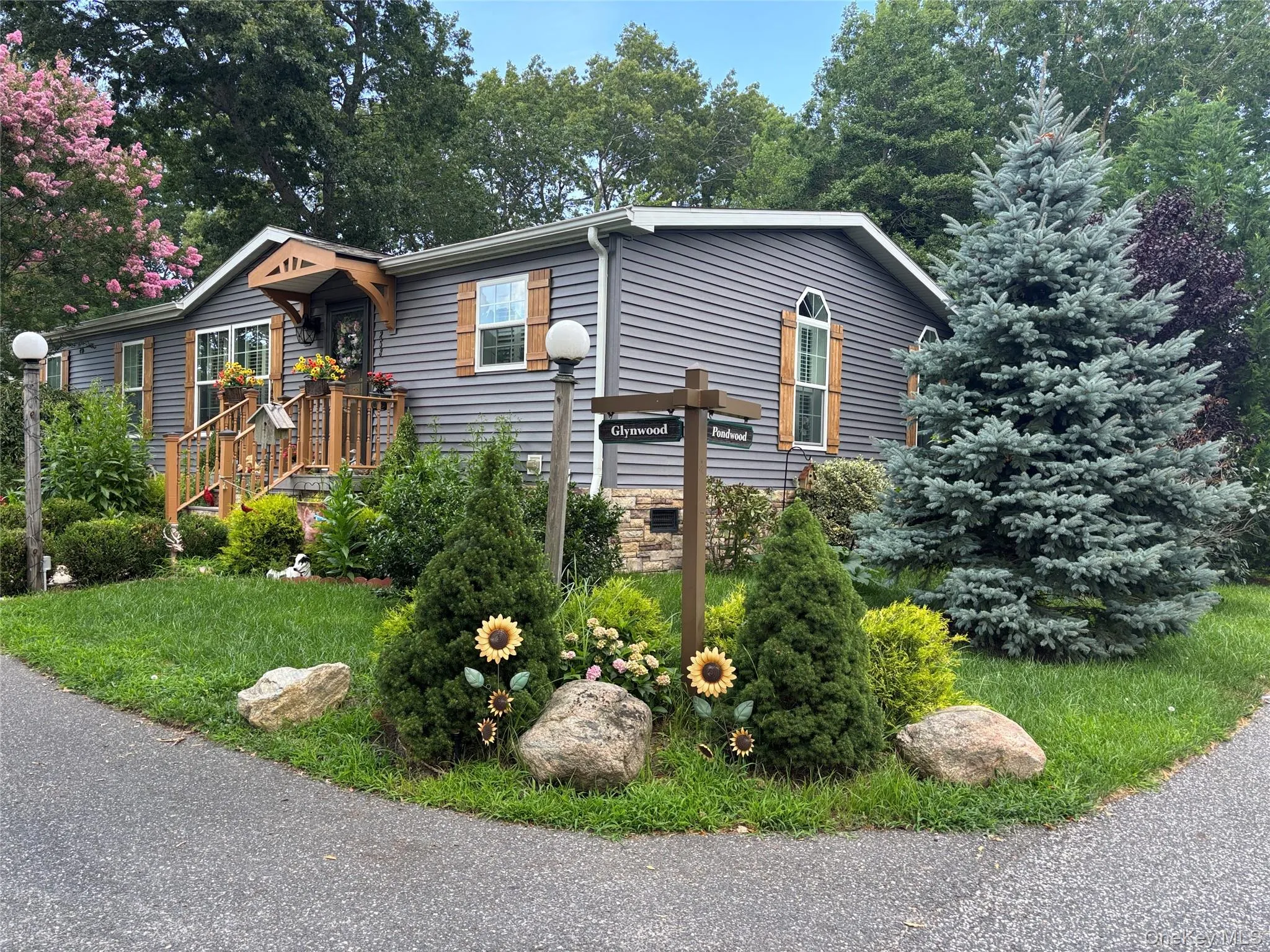 1661 Old Country Road, Riverhead, NY, 2 Bedrooms Bedrooms, 8 Rooms Rooms,2 BathroomsBathrooms,Residential,For Rent,Old Country,0,1036429 1661 Old Country Road, Riverhead, NY, 2 Bedrooms Bedrooms, 8 Rooms Rooms,2 BathroomsBathrooms,Residential,For Rent,Old Country,0,1036429