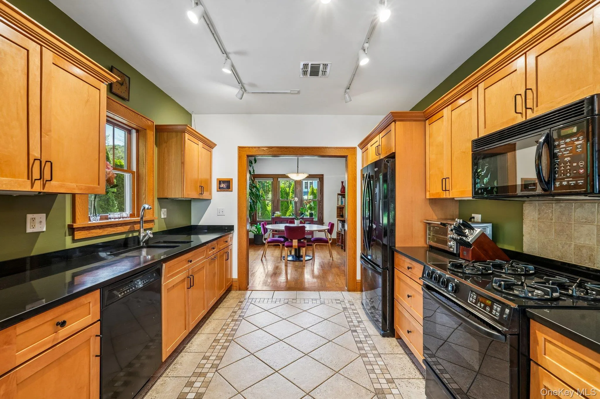 281 Piermont Avenue, Orangetown, NY, 3 Bedrooms Bedrooms, 11 Rooms Rooms,2 BathroomsBathrooms,Residential Lease,For Rent,Piermont,0,1036435 281 Piermont Avenue, Orangetown, NY, 3 Bedrooms Bedrooms, 11 Rooms Rooms,2 BathroomsBathrooms,Residential Lease,For Rent,Piermont,0,1036435