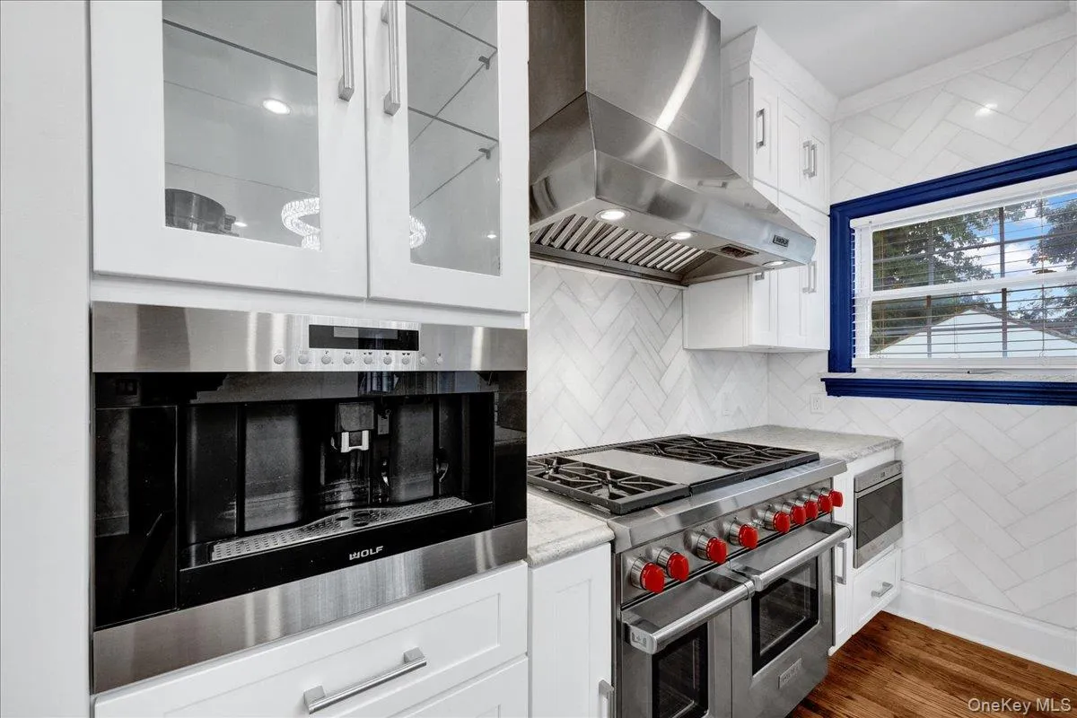 32 Deerfield Avenue, Eastchester, NY, 3 Bedrooms Bedrooms, 6 Rooms Rooms,3 BathroomsBathrooms,Residential,For Rent,Deerfield,0,1036436 32 Deerfield Avenue, Eastchester, NY, 3 Bedrooms Bedrooms, 6 Rooms Rooms,3 BathroomsBathrooms,Residential,For Rent,Deerfield,0,1036436