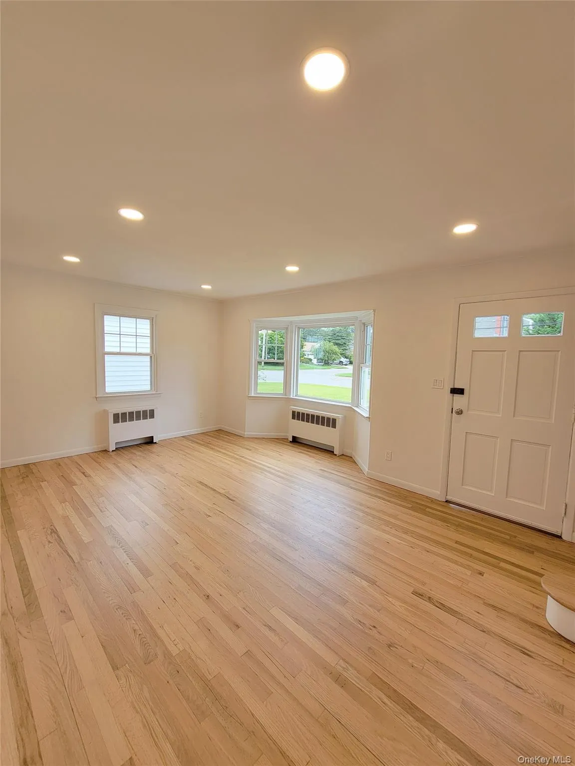 392 3rd Avenue, Islip, NY, 4 Bedrooms Bedrooms, 7 Rooms Rooms,1 BathroomBathrooms,Residential,For Rent,3rd,0,1036438 392 3rd Avenue, Islip, NY, 4 Bedrooms Bedrooms, 7 Rooms Rooms,1 BathroomBathrooms,Residential,For Rent,3rd,0,1036438