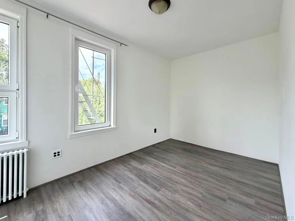 2011 Himrod Street, New York, NY, 1 Bedroom Bedrooms, 3 Rooms Rooms,1 BathroomBathrooms,Residential Lease,For Rent,Himrod,0,1036439 2011 Himrod Street, New York, NY, 1 Bedroom Bedrooms, 3 Rooms Rooms,1 BathroomBathrooms,Residential Lease,For Rent,Himrod,0,1036439
