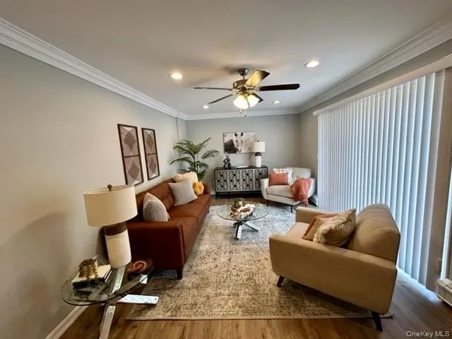 45 Golden Avenue, Babylon, NY, 1 Bedroom Bedrooms, 4 Rooms Rooms,1 BathroomBathrooms,Residential Lease,For Rent,Golden,0,1036440 45 Golden Avenue, Babylon, NY, 1 Bedroom Bedrooms, 4 Rooms Rooms,1 BathroomBathrooms,Residential Lease,For Rent,Golden,0,1036440