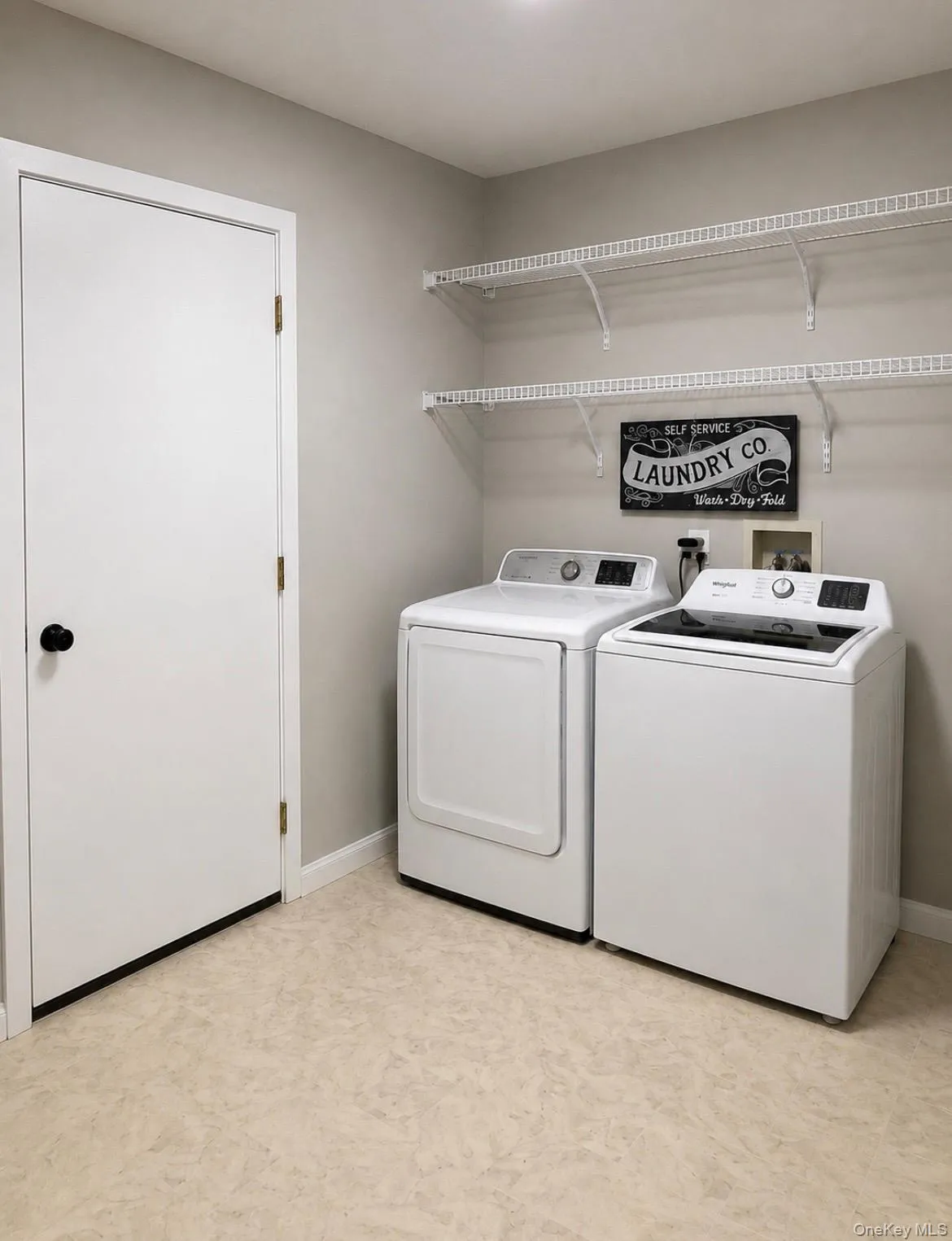 24 Waterford Circle, Blooming Grove, NY, 3 Bedrooms Bedrooms, 6 Rooms Rooms,1 BathroomBathrooms,Residential Lease,For Rent,Waterford,0,1036442 24 Waterford Circle, Blooming Grove, NY, 3 Bedrooms Bedrooms, 6 Rooms Rooms,1 BathroomBathrooms,Residential Lease,For Rent,Waterford,0,1036442