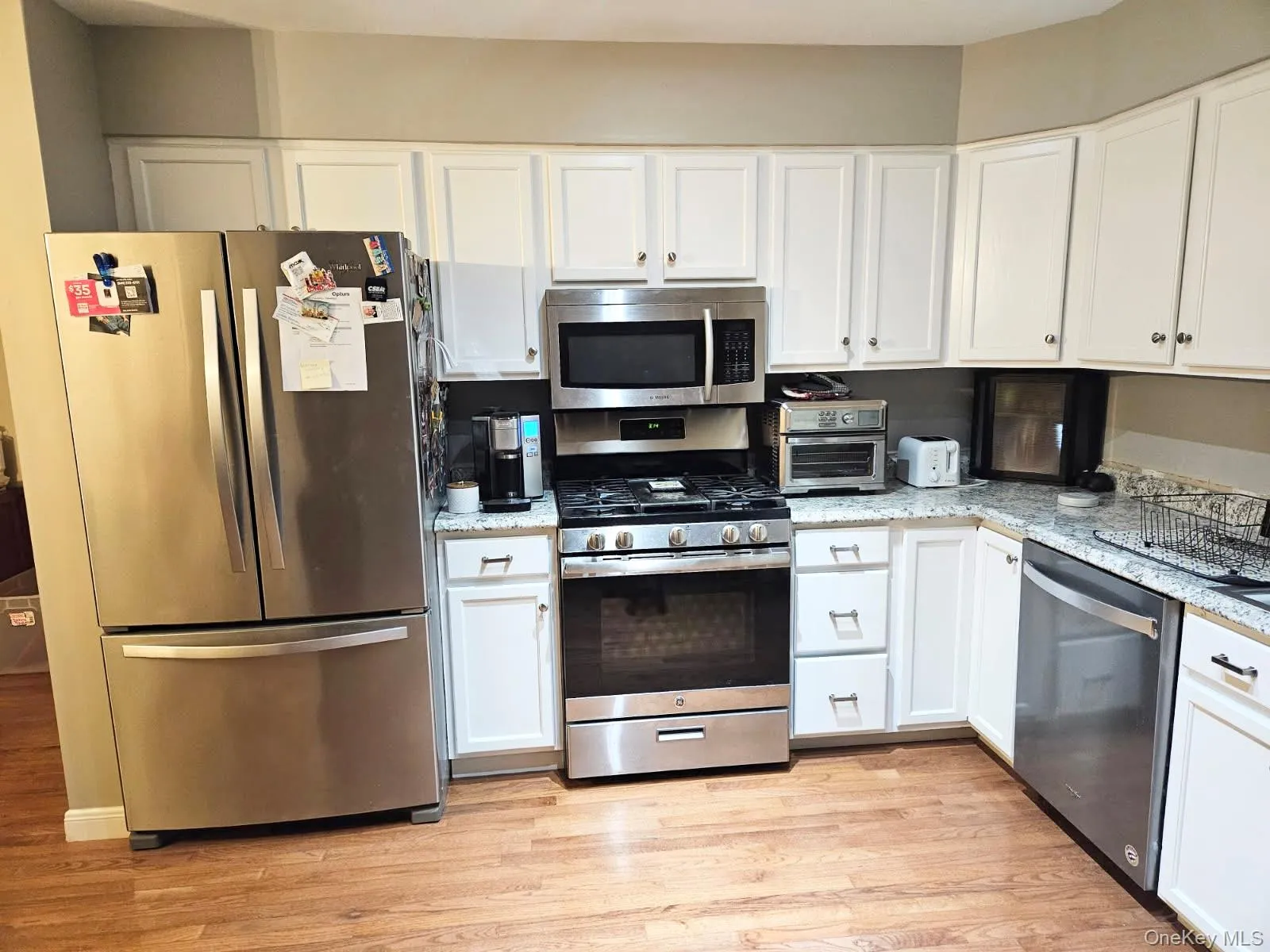 24 Waterford Circle, Blooming Grove, NY, 3 Bedrooms Bedrooms, 6 Rooms Rooms,1 BathroomBathrooms,Residential Lease,For Rent,Waterford,0,1036442 24 Waterford Circle, Blooming Grove, NY, 3 Bedrooms Bedrooms, 6 Rooms Rooms,1 BathroomBathrooms,Residential Lease,For Rent,Waterford,0,1036442