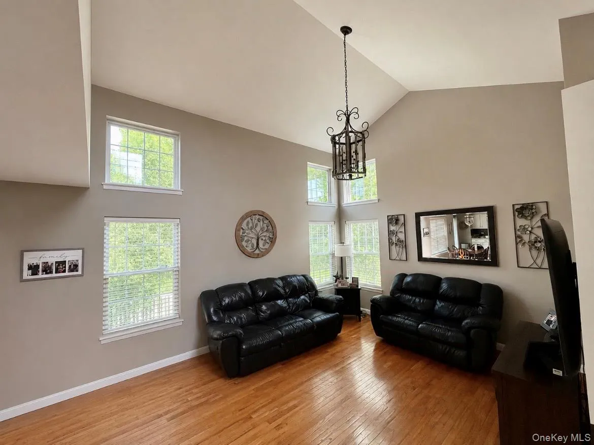 24 Waterford Circle, Blooming Grove, NY, 3 Bedrooms Bedrooms, 6 Rooms Rooms,1 BathroomBathrooms,Residential Lease,For Rent,Waterford,0,1036442 24 Waterford Circle, Blooming Grove, NY, 3 Bedrooms Bedrooms, 6 Rooms Rooms,1 BathroomBathrooms,Residential Lease,For Rent,Waterford,0,1036442