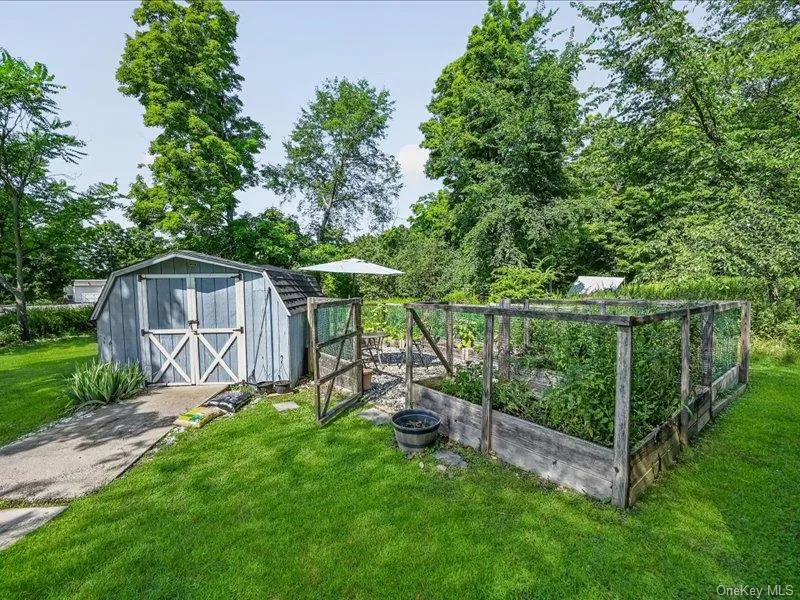 172 Mt Joy Road, Middletown, NY, 3 Bedrooms Bedrooms, 6 Rooms Rooms,1 BathroomBathrooms,Residential,For Rent,Mt Joy,0,1036444 172 Mt Joy Road, Middletown, NY, 3 Bedrooms Bedrooms, 6 Rooms Rooms,1 BathroomBathrooms,Residential,For Rent,Mt Joy,0,1036444