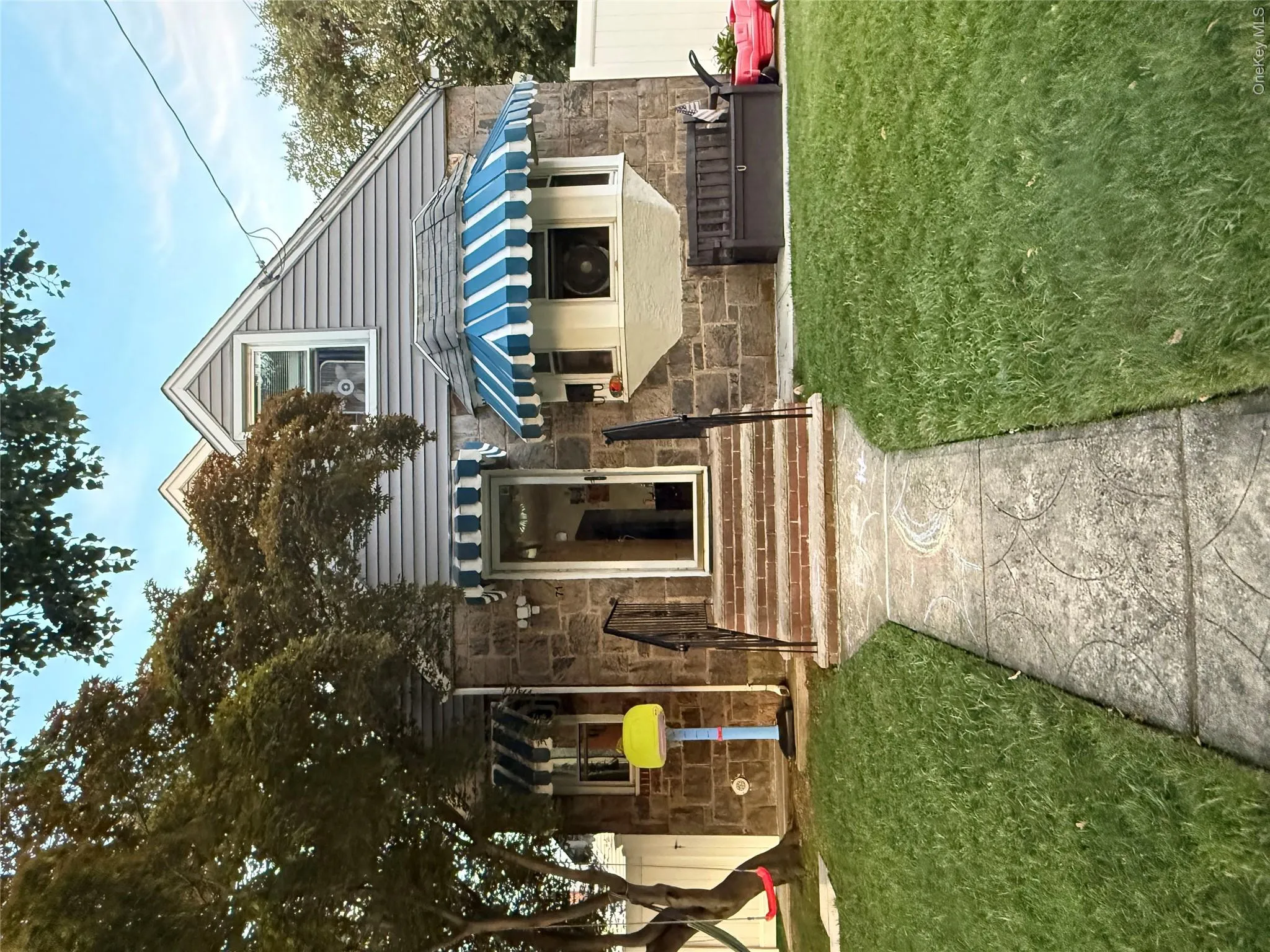 71 Ribbon Street, Hempstead, NY, 4 Bedrooms Bedrooms, 8 Rooms Rooms,1 BathroomBathrooms,Residential Lease,For Rent,Ribbon,0,1036445 71 Ribbon Street, Hempstead, NY, 4 Bedrooms Bedrooms, 8 Rooms Rooms,1 BathroomBathrooms,Residential Lease,For Rent,Ribbon,0,1036445