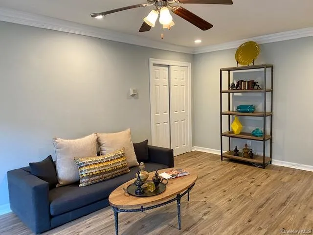 393 Great East Neck Road, Babylon, NY, 2 Bedrooms Bedrooms, 4 Rooms Rooms,1 BathroomBathrooms,Residential Lease,For Rent,Great East Neck,0,1036448 393 Great East Neck Road, Babylon, NY, 2 Bedrooms Bedrooms, 4 Rooms Rooms,1 BathroomBathrooms,Residential Lease,For Rent,Great East Neck,0,1036448