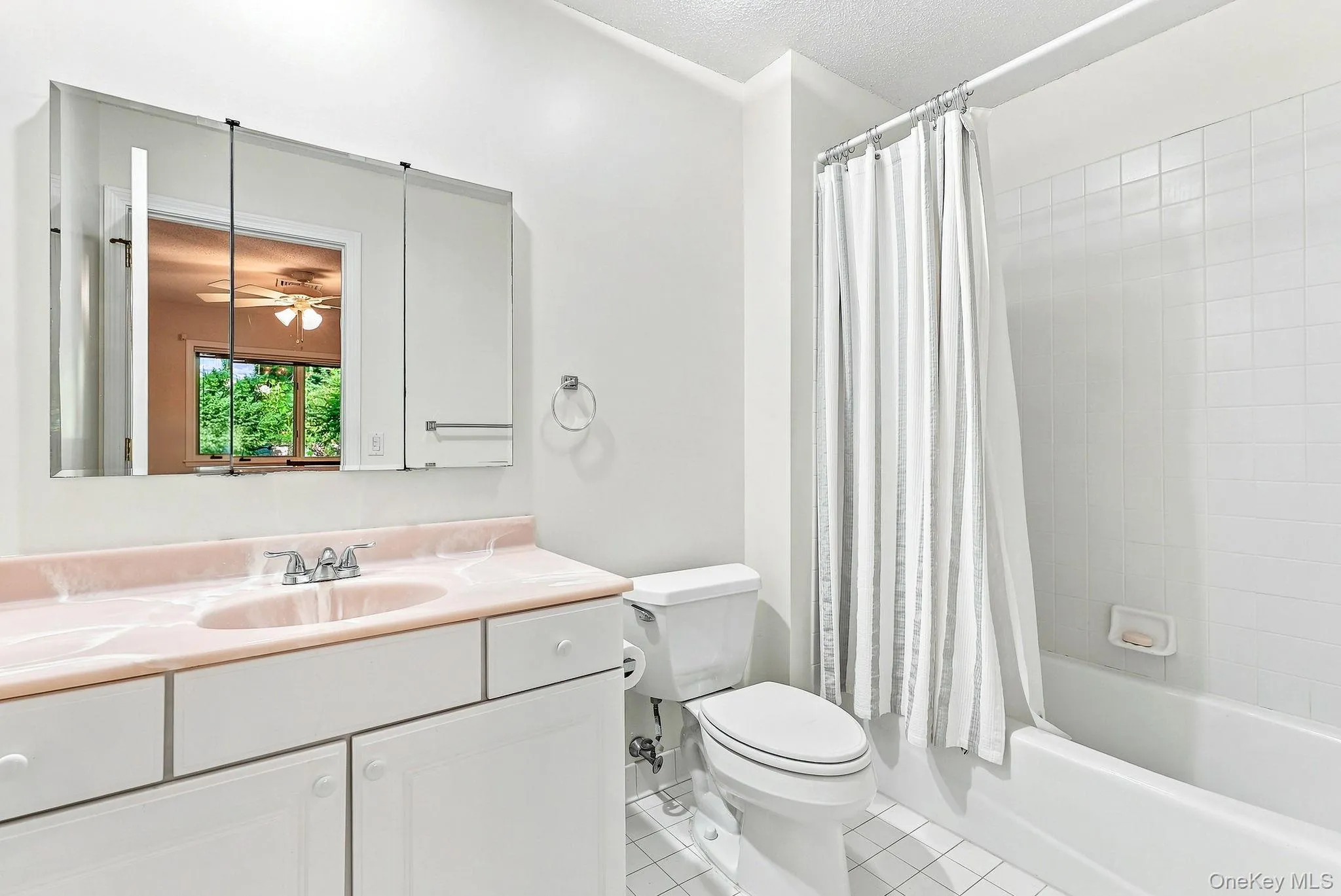 790 Heritage Hills, Somers, NY, 2 Bedrooms Bedrooms, 5 Rooms Rooms,2 BathroomsBathrooms,Residential,For Rent,Heritage,0,1036450 790 Heritage Hills, Somers, NY, 2 Bedrooms Bedrooms, 5 Rooms Rooms,2 BathroomsBathrooms,Residential,For Rent,Heritage,0,1036450