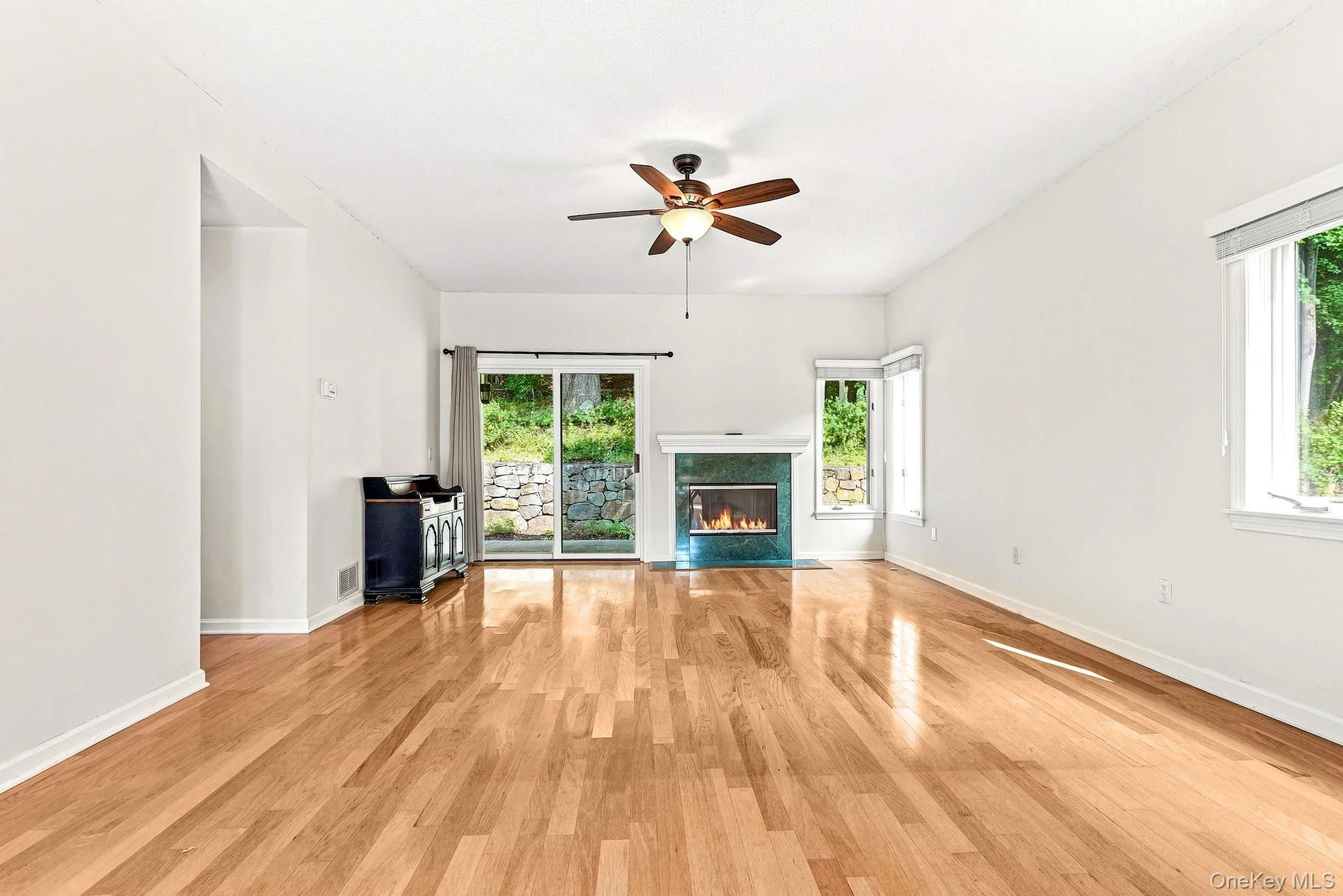 790 Heritage Hills, Somers, NY, 2 Bedrooms Bedrooms, 5 Rooms Rooms,2 BathroomsBathrooms,Residential,For Rent,Heritage,0,1036450 790 Heritage Hills, Somers, NY, 2 Bedrooms Bedrooms, 5 Rooms Rooms,2 BathroomsBathrooms,Residential,For Rent,Heritage,0,1036450