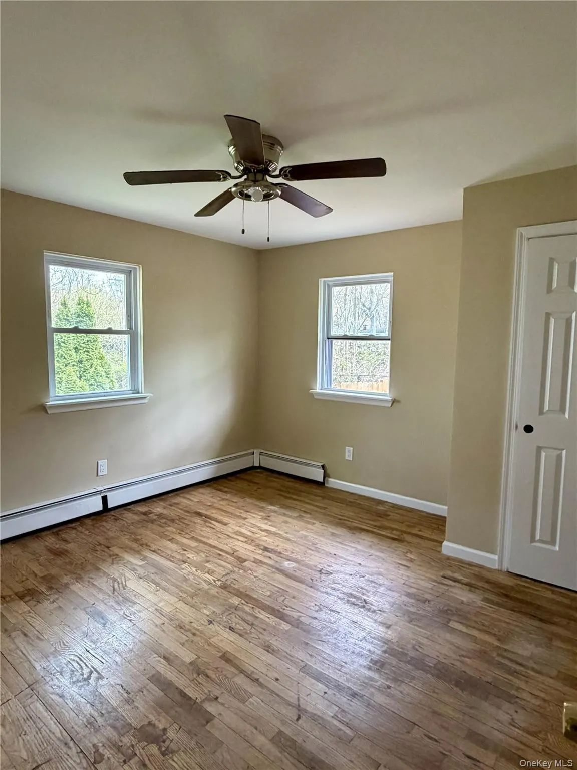 14 Mastic Boulevard, Brookhaven, NY, 4 Bedrooms Bedrooms, 9 Rooms Rooms,3 BathroomsBathrooms,Residential Lease,For Rent,Mastic,0,1036454 14 Mastic Boulevard, Brookhaven, NY, 4 Bedrooms Bedrooms, 9 Rooms Rooms,3 BathroomsBathrooms,Residential Lease,For Rent,Mastic,0,1036454