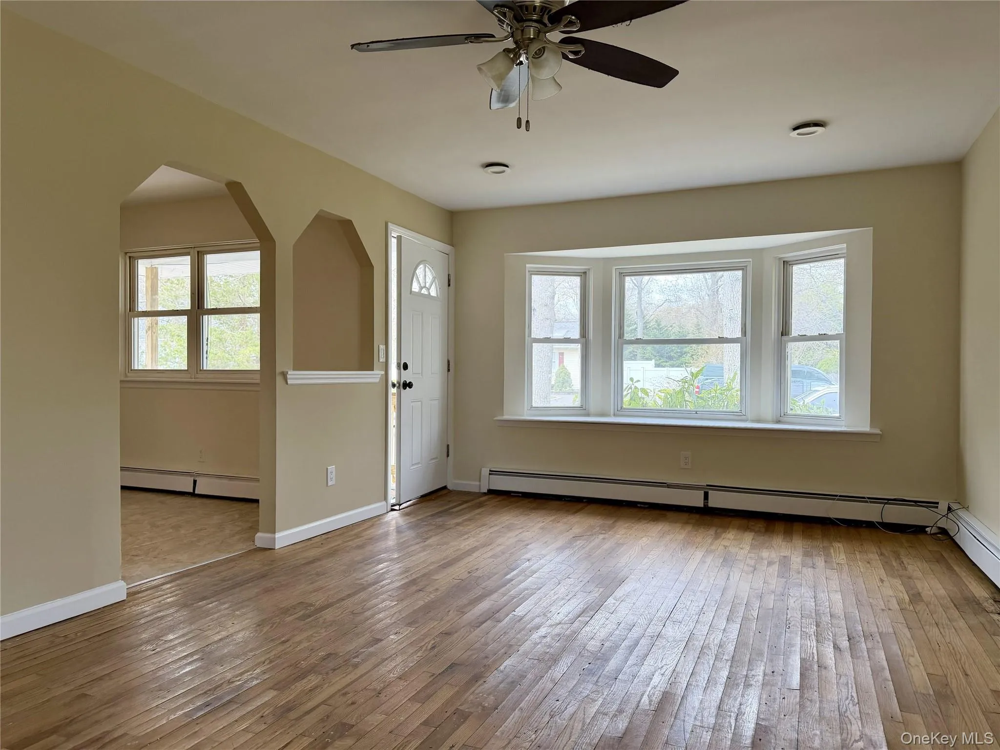 14 Mastic Boulevard, Brookhaven, NY, 4 Bedrooms Bedrooms, 9 Rooms Rooms,3 BathroomsBathrooms,Residential Lease,For Rent,Mastic,0,1036454 14 Mastic Boulevard, Brookhaven, NY, 4 Bedrooms Bedrooms, 9 Rooms Rooms,3 BathroomsBathrooms,Residential Lease,For Rent,Mastic,0,1036454