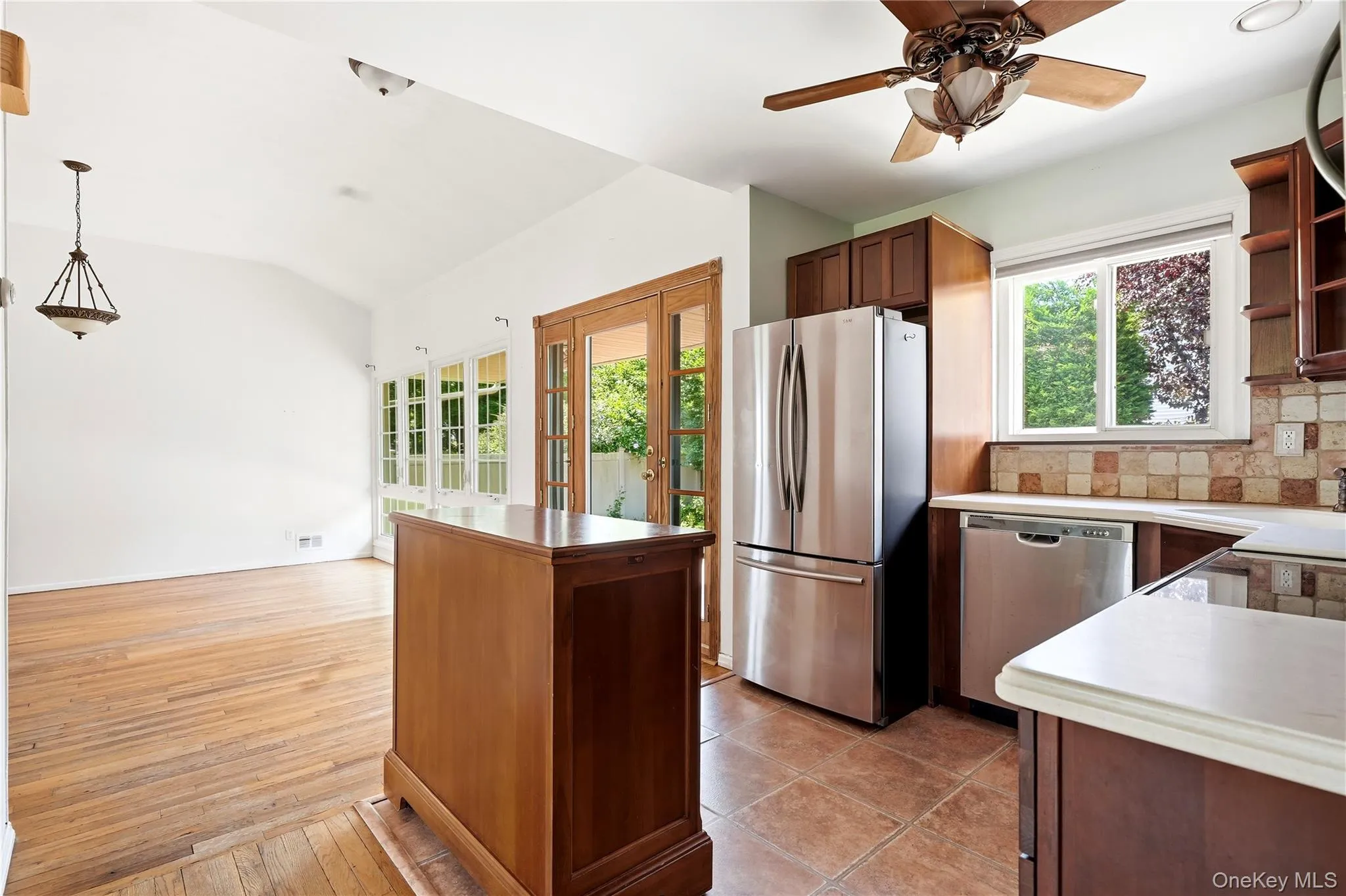 188 1st Avenue, Oyster Bay, NY, 2 Bedrooms Bedrooms, 6 Rooms Rooms,1 BathroomBathrooms,Residential,For Rent,1st,0,1036458 188 1st Avenue, Oyster Bay, NY, 2 Bedrooms Bedrooms, 6 Rooms Rooms,1 BathroomBathrooms,Residential,For Rent,1st,0,1036458