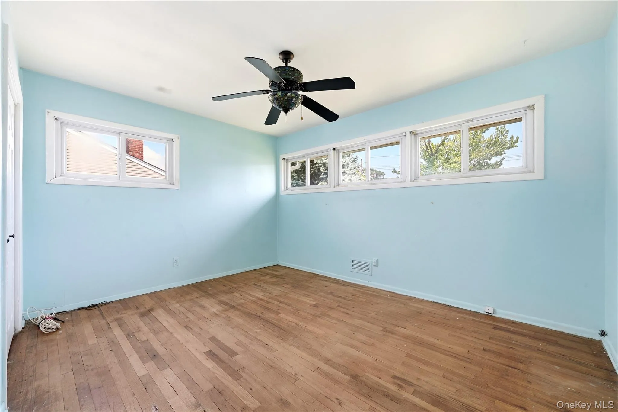 188 1st Avenue, Oyster Bay, NY, 2 Bedrooms Bedrooms, 6 Rooms Rooms,1 BathroomBathrooms,Residential,For Rent,1st,0,1036458 188 1st Avenue, Oyster Bay, NY, 2 Bedrooms Bedrooms, 6 Rooms Rooms,1 BathroomBathrooms,Residential,For Rent,1st,0,1036458