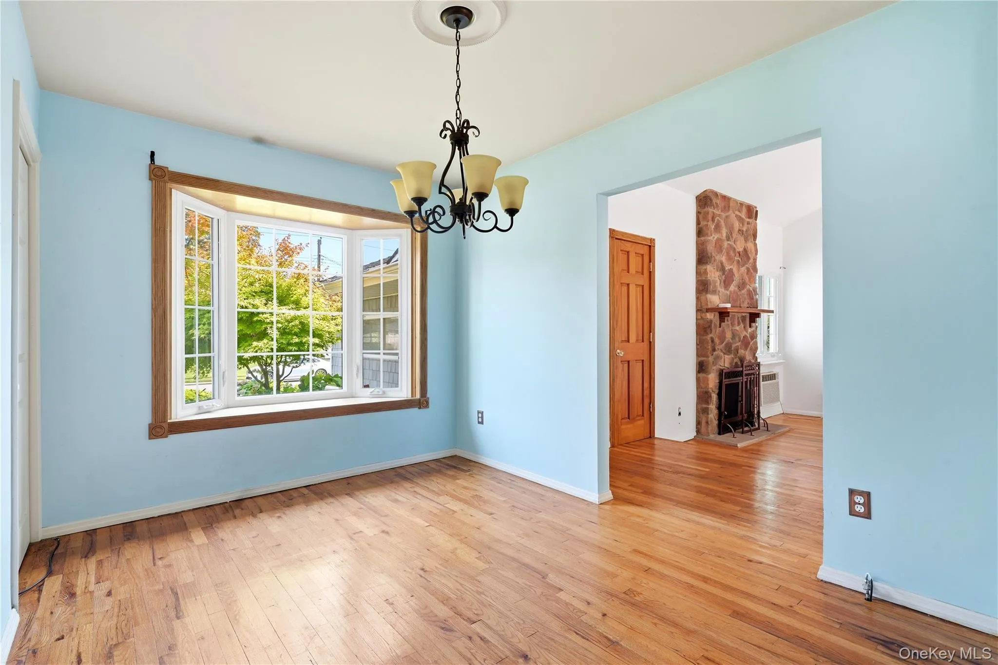 188 1st Avenue, Oyster Bay, NY, 2 Bedrooms Bedrooms, 6 Rooms Rooms,1 BathroomBathrooms,Residential,For Rent,1st,0,1036458 188 1st Avenue, Oyster Bay, NY, 2 Bedrooms Bedrooms, 6 Rooms Rooms,1 BathroomBathrooms,Residential,For Rent,1st,0,1036458