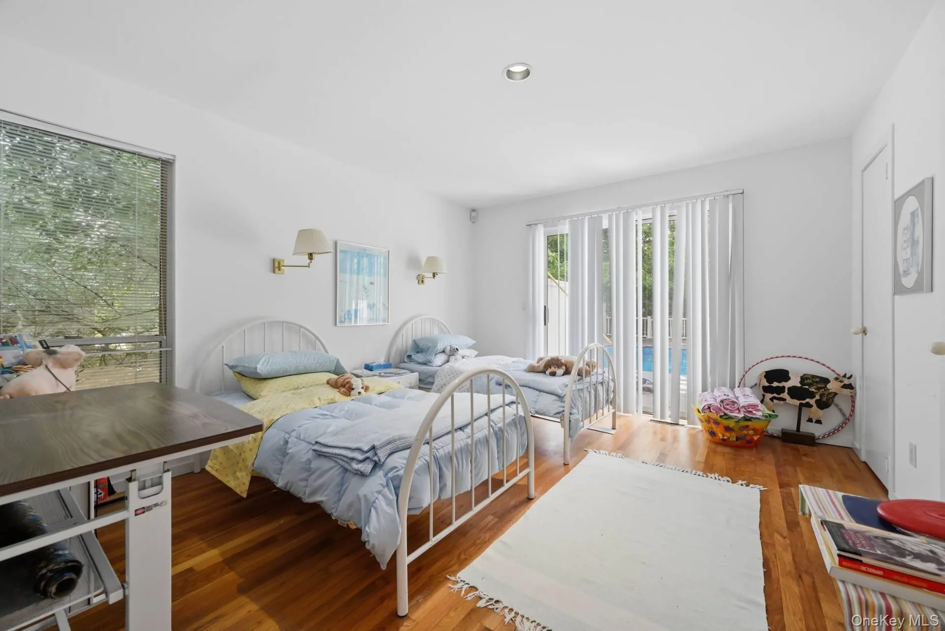 23 Deerfield Way, Southampton, NY, 4 Bedrooms Bedrooms, 9 Rooms Rooms,2 BathroomsBathrooms,Residential,For Rent,Deerfield,0,1036461 23 Deerfield Way, Southampton, NY, 4 Bedrooms Bedrooms, 9 Rooms Rooms,2 BathroomsBathrooms,Residential,For Rent,Deerfield,0,1036461