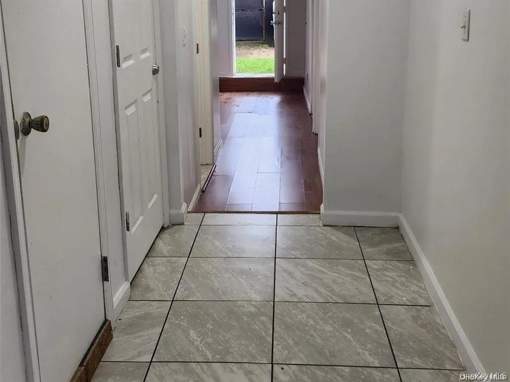 124 10th Avenue, Islip, NY, 2 Bedrooms Bedrooms, 5 Rooms Rooms,1 BathroomBathrooms,Residential Lease,For Rent,10th,0,1036462 124 10th Avenue, Islip, NY, 2 Bedrooms Bedrooms, 5 Rooms Rooms,1 BathroomBathrooms,Residential Lease,For Rent,10th,0,1036462
