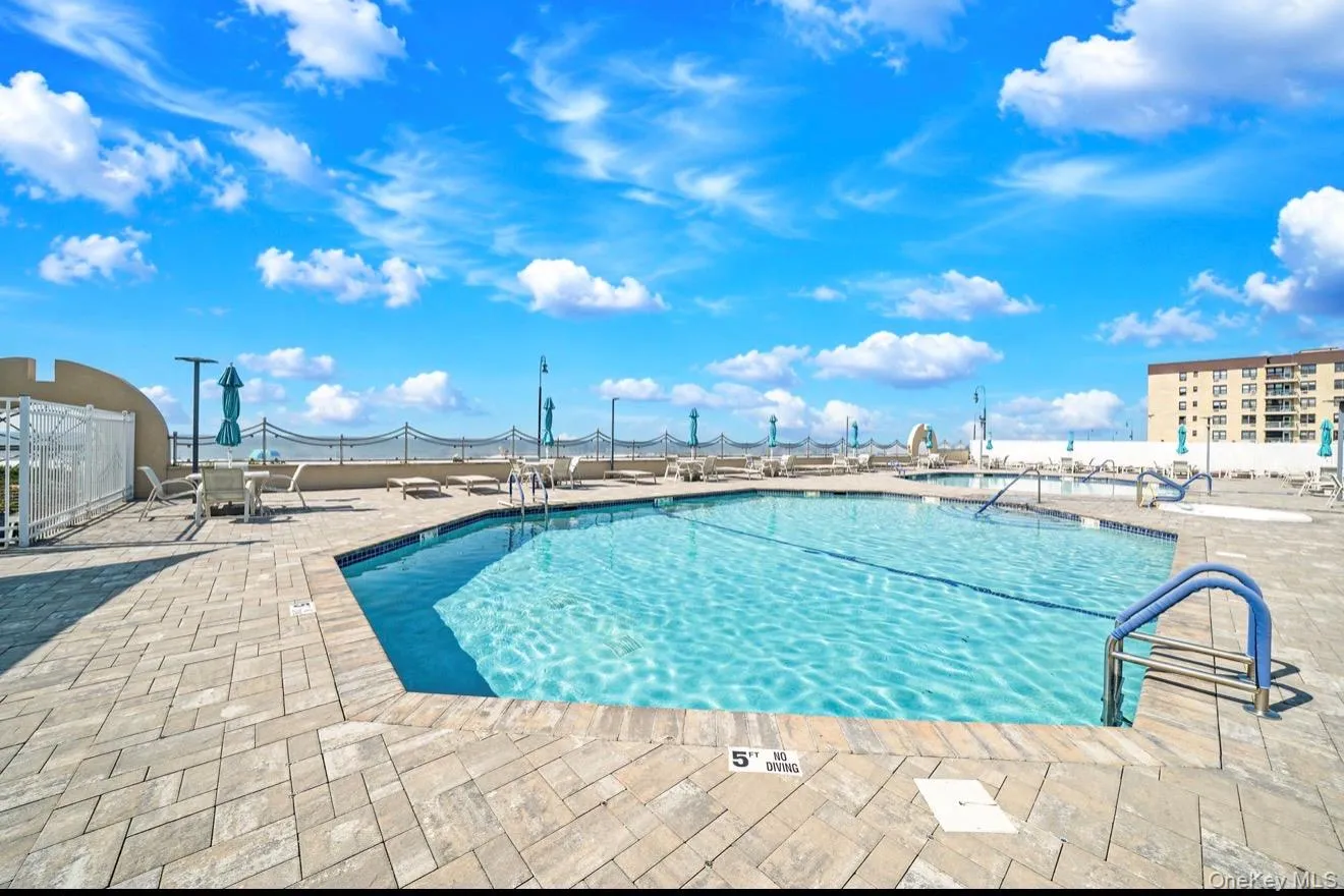 360 Shore Road, Long Beach, NY, 1 Bedroom Bedrooms, 3 Rooms Rooms,1 BathroomBathrooms,Residential,For Rent,Shore,0,1036472 360 Shore Road, Long Beach, NY, 1 Bedroom Bedrooms, 3 Rooms Rooms,1 BathroomBathrooms,Residential,For Rent,Shore,0,1036472
