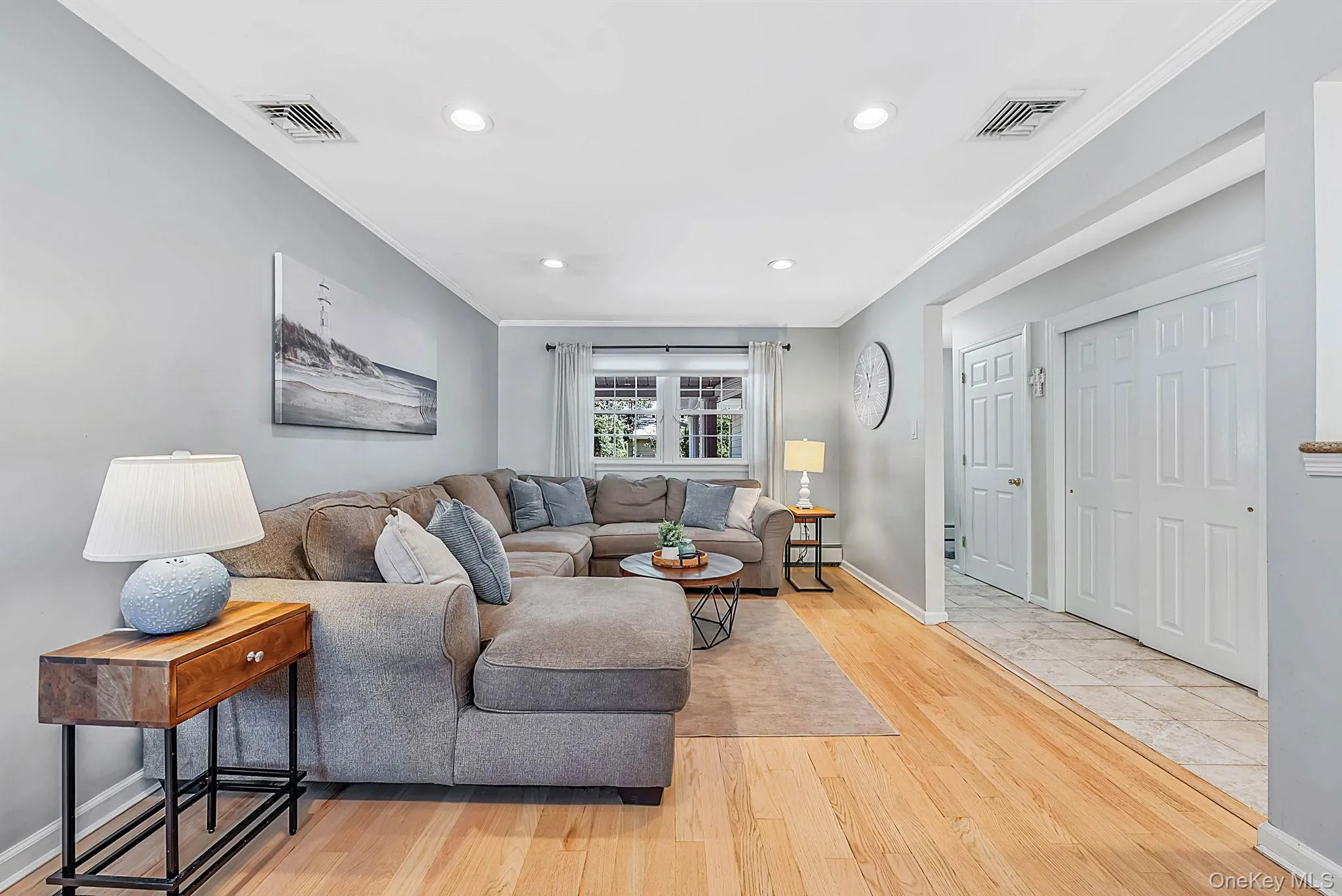 15 Locksley Lane, Smithtown, NY, 3 Bedrooms Bedrooms, 8 Rooms Rooms,2 BathroomsBathrooms,Residential,For Rent,Locksley,0,1036474 15 Locksley Lane, Smithtown, NY, 3 Bedrooms Bedrooms, 8 Rooms Rooms,2 BathroomsBathrooms,Residential,For Rent,Locksley,0,1036474