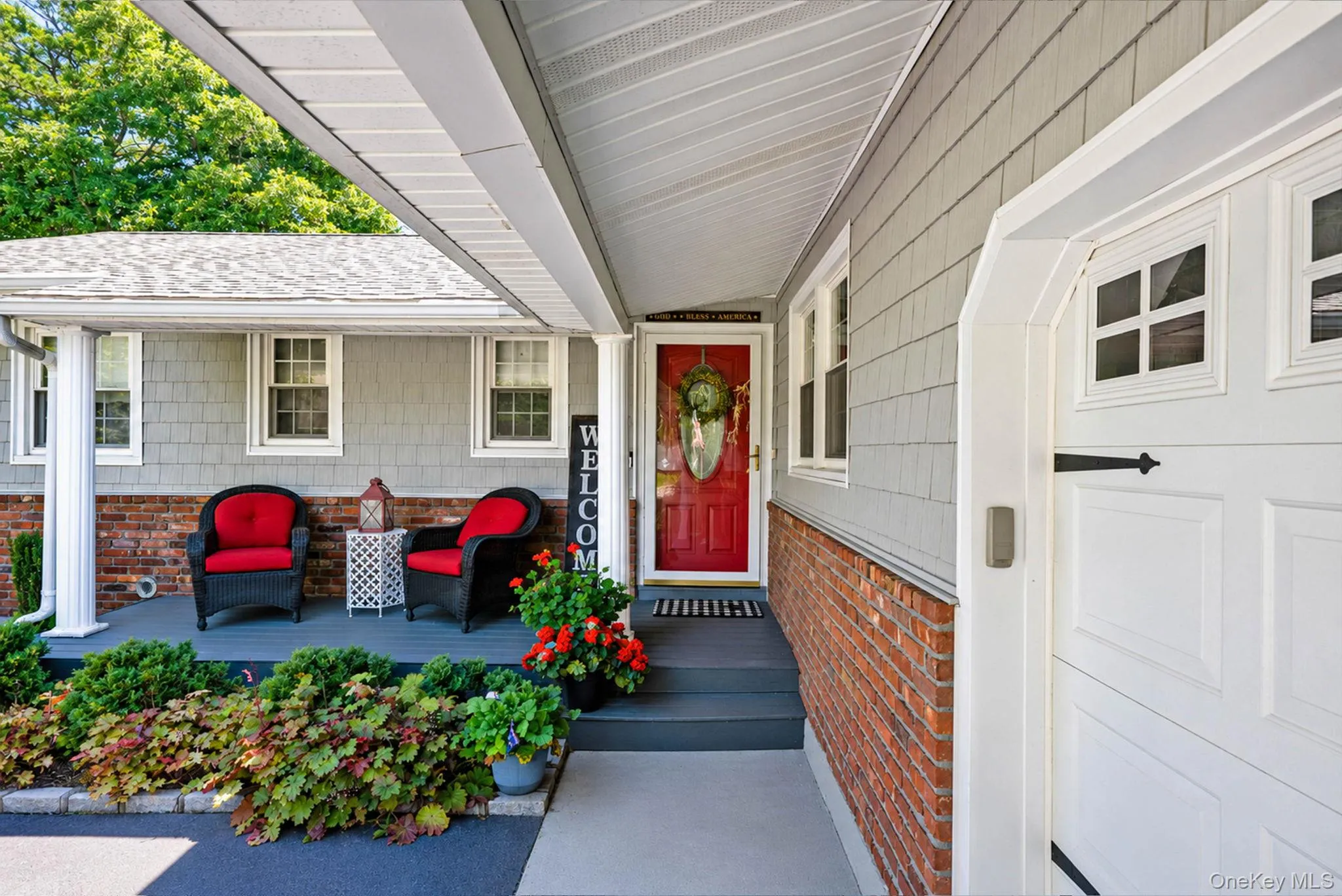 15 Locksley Lane, Smithtown, NY, 3 Bedrooms Bedrooms, 8 Rooms Rooms,2 BathroomsBathrooms,Residential,For Rent,Locksley,0,1036474 15 Locksley Lane, Smithtown, NY, 3 Bedrooms Bedrooms, 8 Rooms Rooms,2 BathroomsBathrooms,Residential,For Rent,Locksley,0,1036474