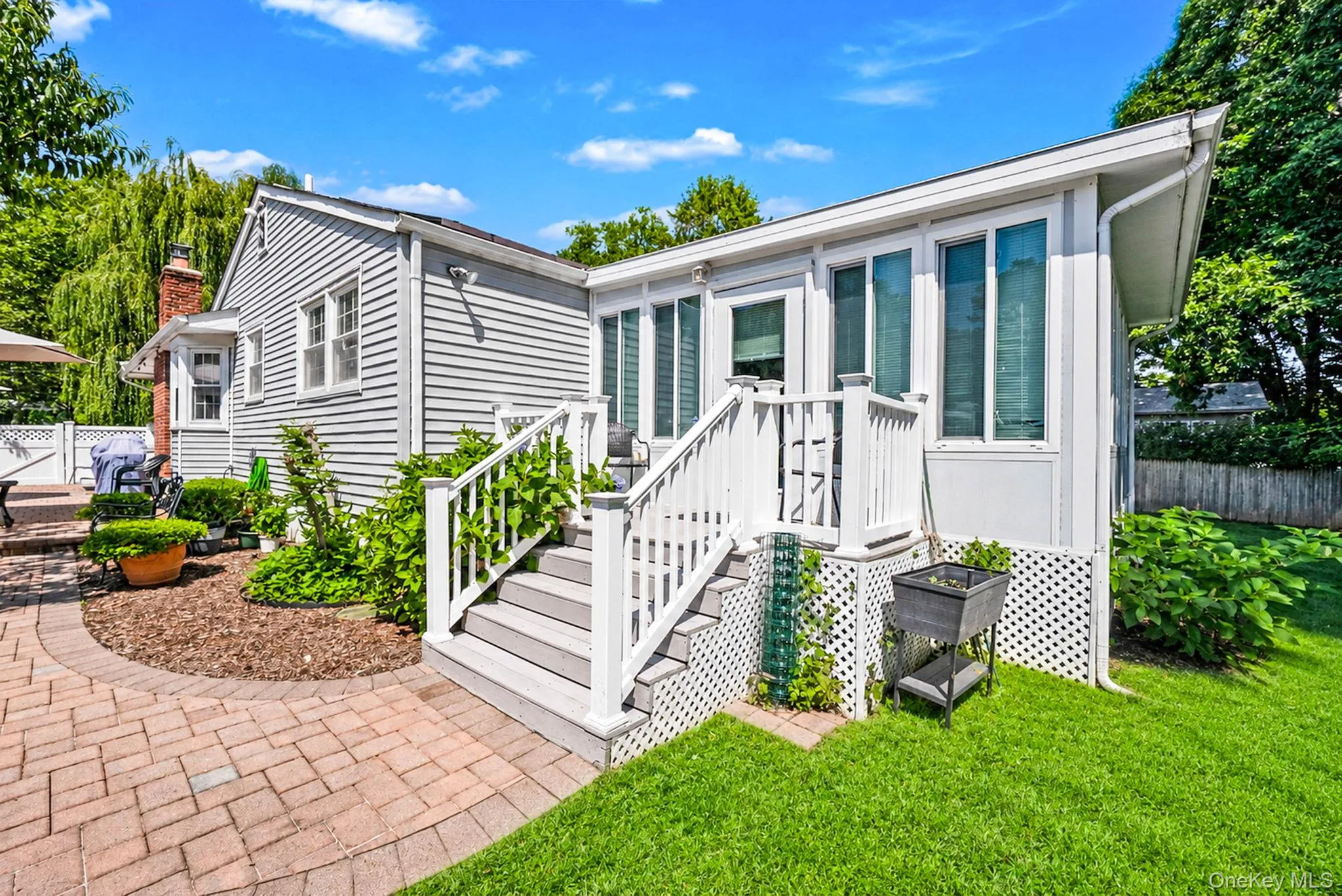 15 Locksley Lane, Smithtown, NY, 3 Bedrooms Bedrooms, 8 Rooms Rooms,2 BathroomsBathrooms,Residential,For Rent,Locksley,0,1036474 15 Locksley Lane, Smithtown, NY, 3 Bedrooms Bedrooms, 8 Rooms Rooms,2 BathroomsBathrooms,Residential,For Rent,Locksley,0,1036474