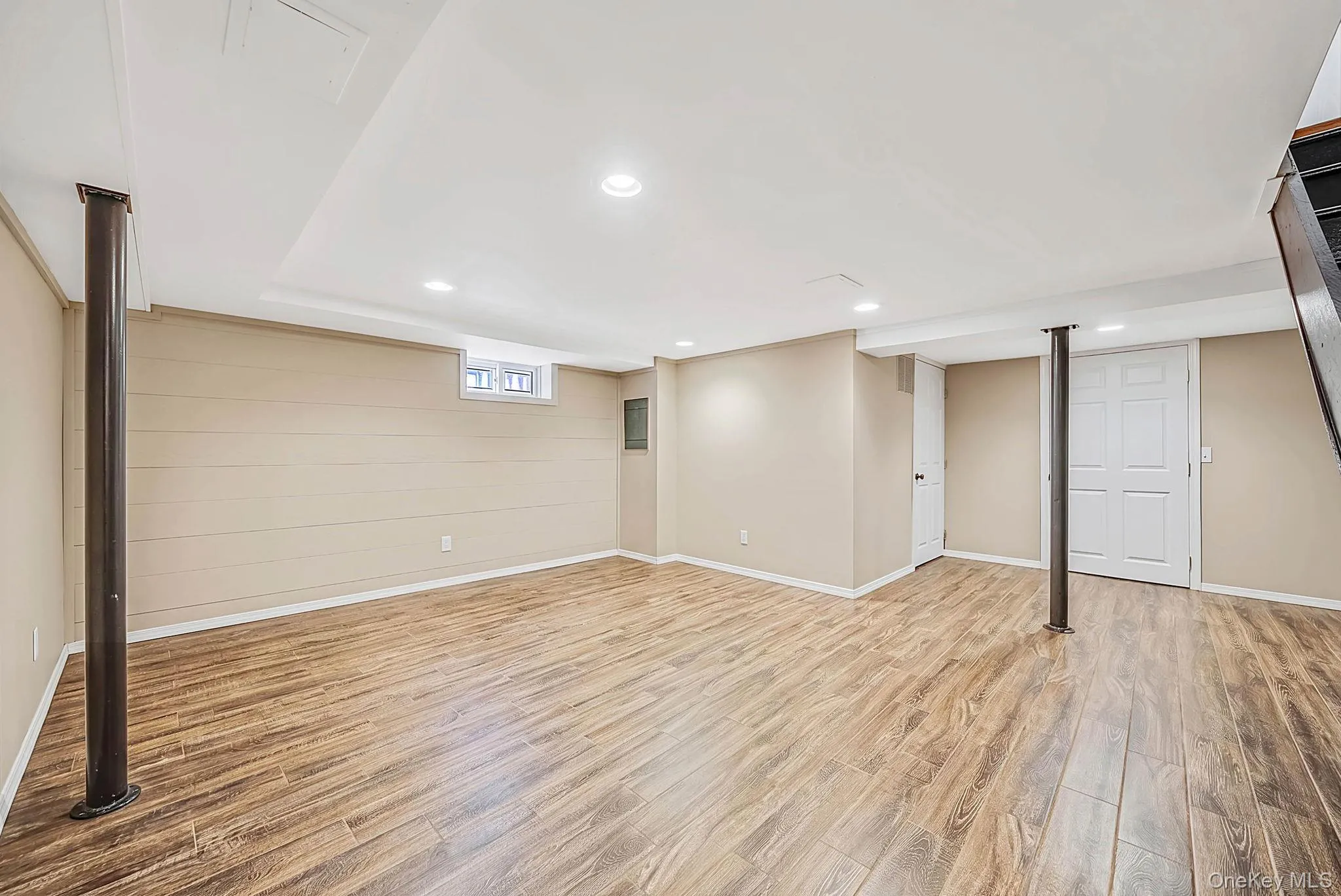 15 Locksley Lane, Smithtown, NY, 3 Bedrooms Bedrooms, 8 Rooms Rooms,2 BathroomsBathrooms,Residential,For Rent,Locksley,0,1036474 15 Locksley Lane, Smithtown, NY, 3 Bedrooms Bedrooms, 8 Rooms Rooms,2 BathroomsBathrooms,Residential,For Rent,Locksley,0,1036474