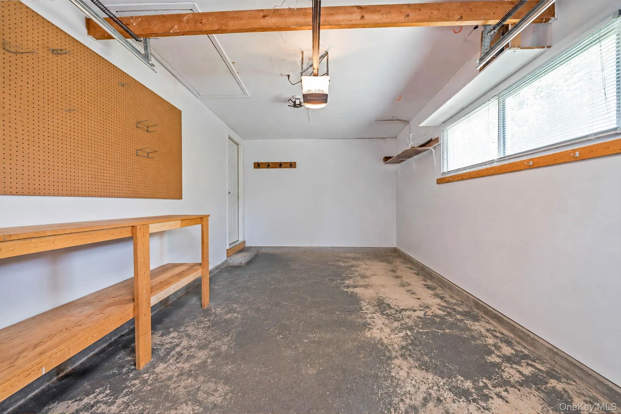 15 Locksley Lane, Smithtown, NY, 3 Bedrooms Bedrooms, 8 Rooms Rooms,2 BathroomsBathrooms,Residential,For Rent,Locksley,0,1036474 15 Locksley Lane, Smithtown, NY, 3 Bedrooms Bedrooms, 8 Rooms Rooms,2 BathroomsBathrooms,Residential,For Rent,Locksley,0,1036474